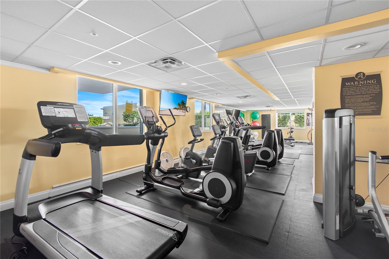 800 N TAMIAMI TRL #1203