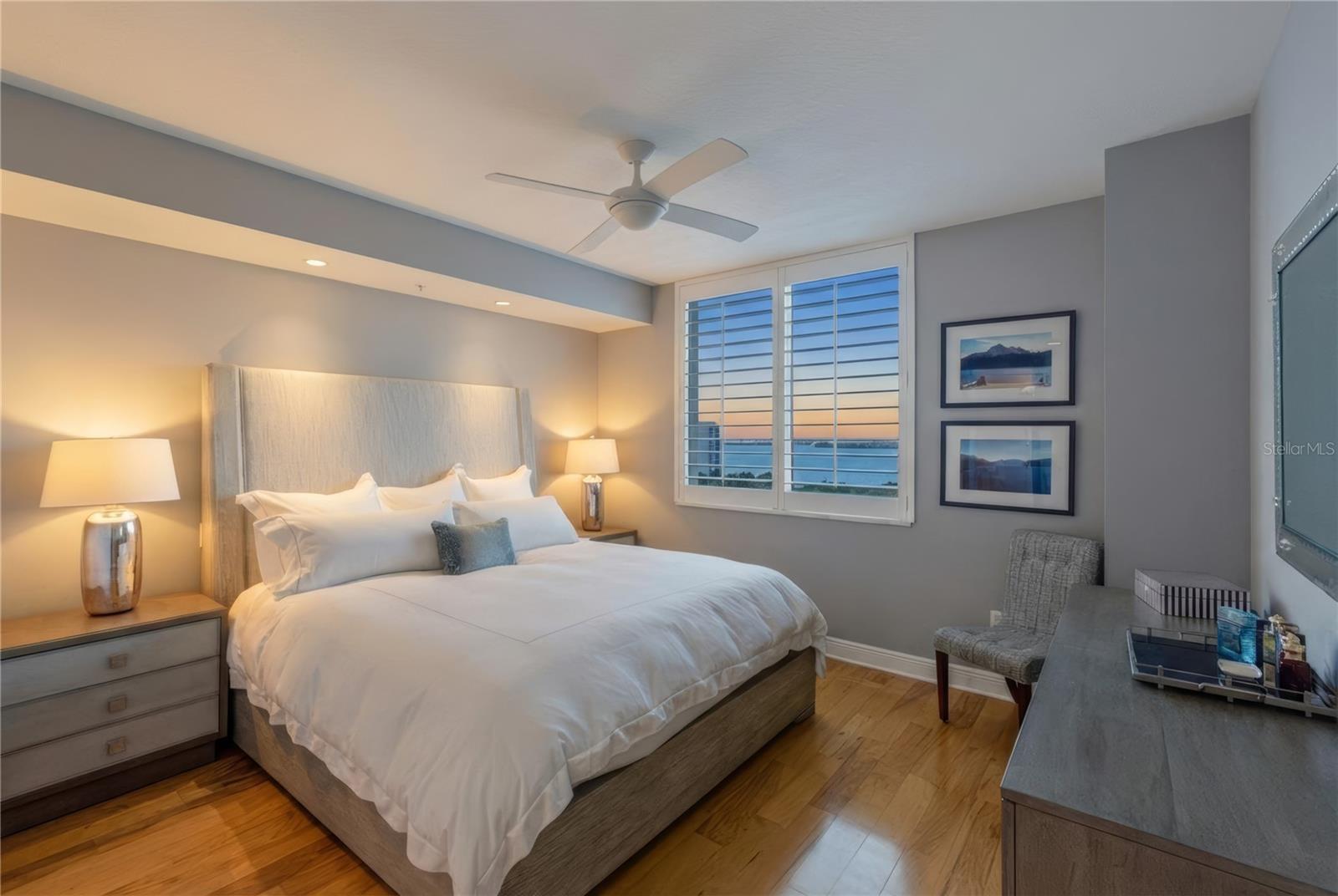 800 N TAMIAMI TRL #1203