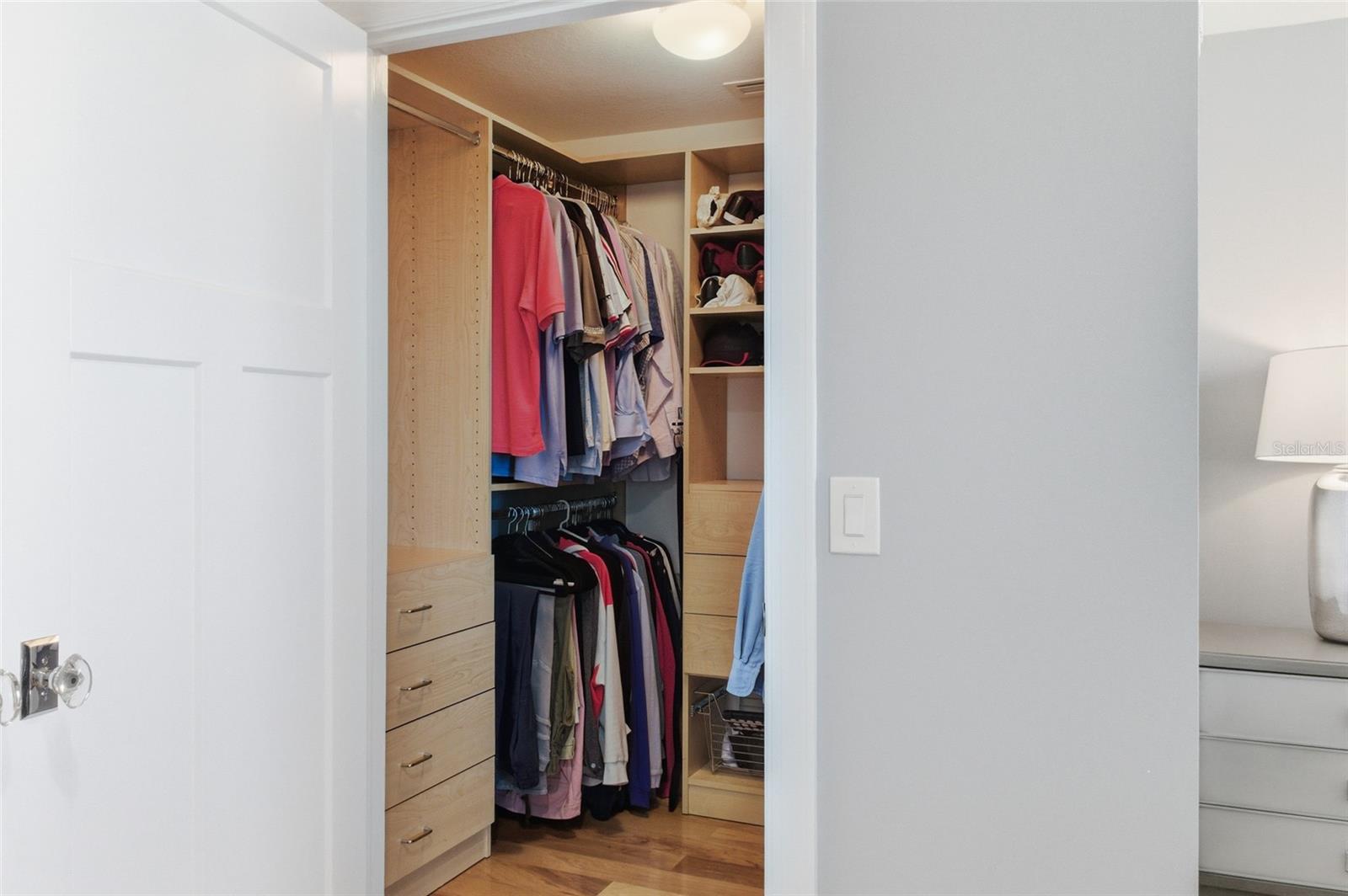 800 N TAMIAMI TRL #1203