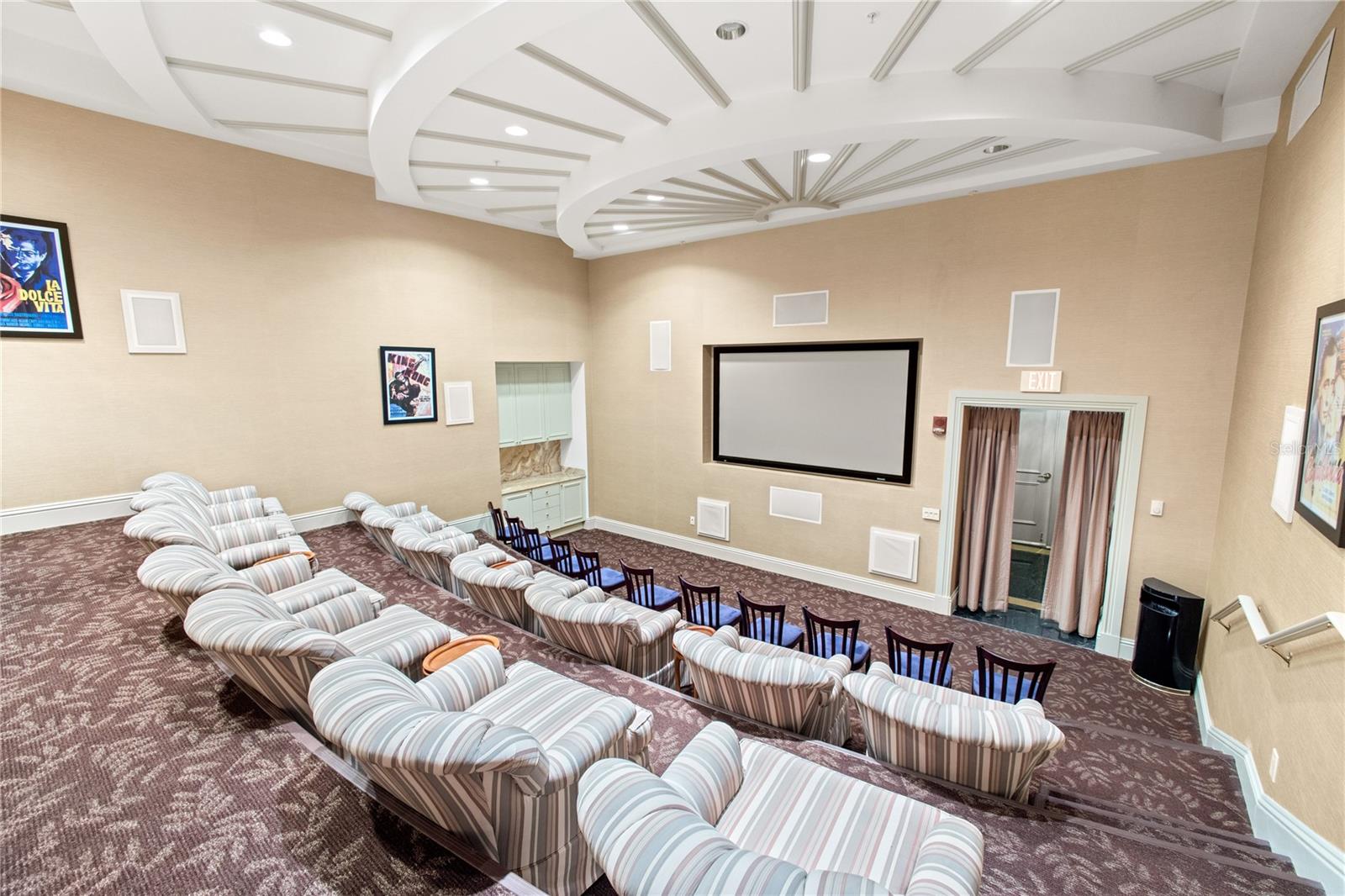 800 N TAMIAMI TRL #1203