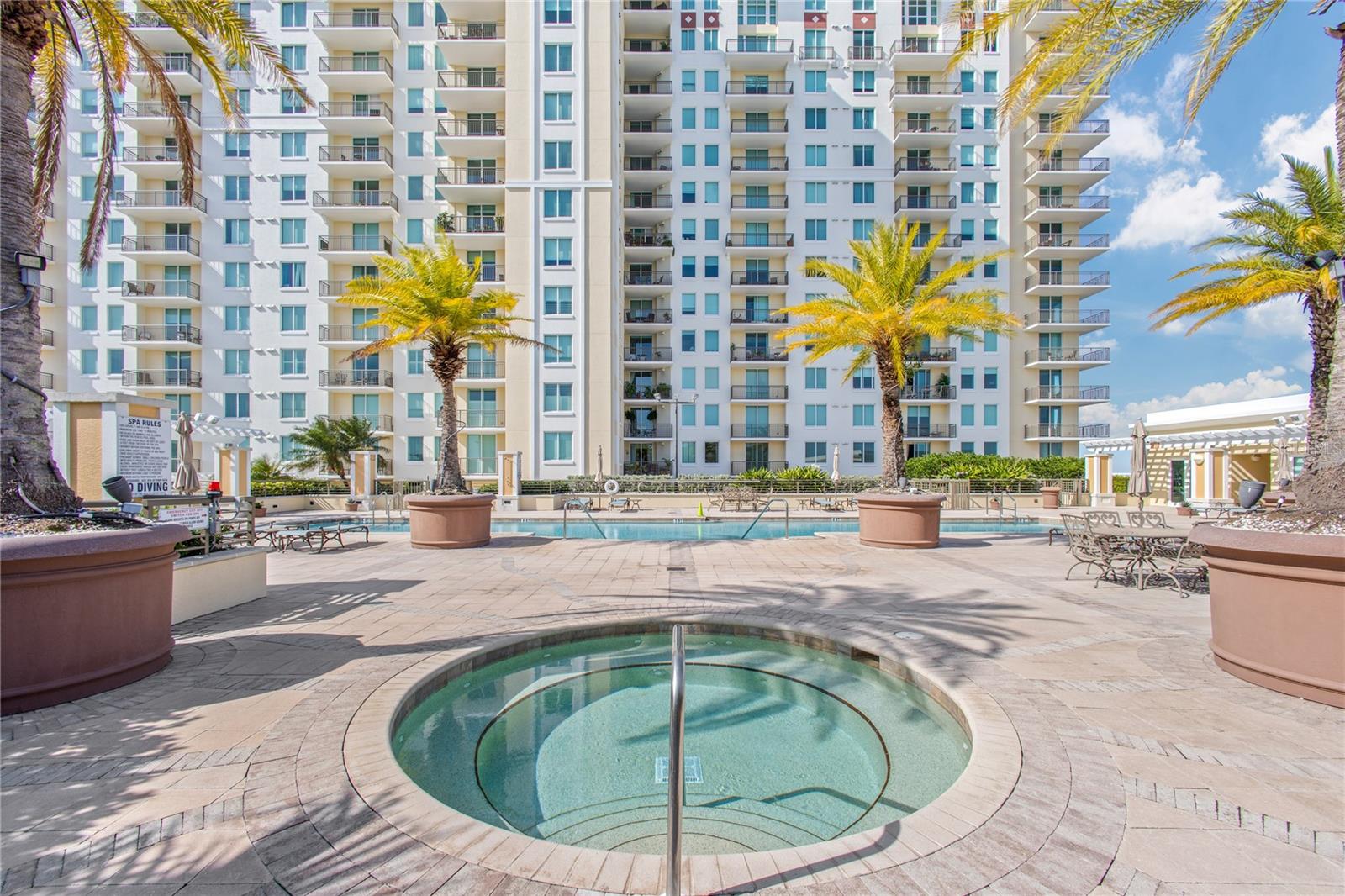 800 N TAMIAMI TRL #1203