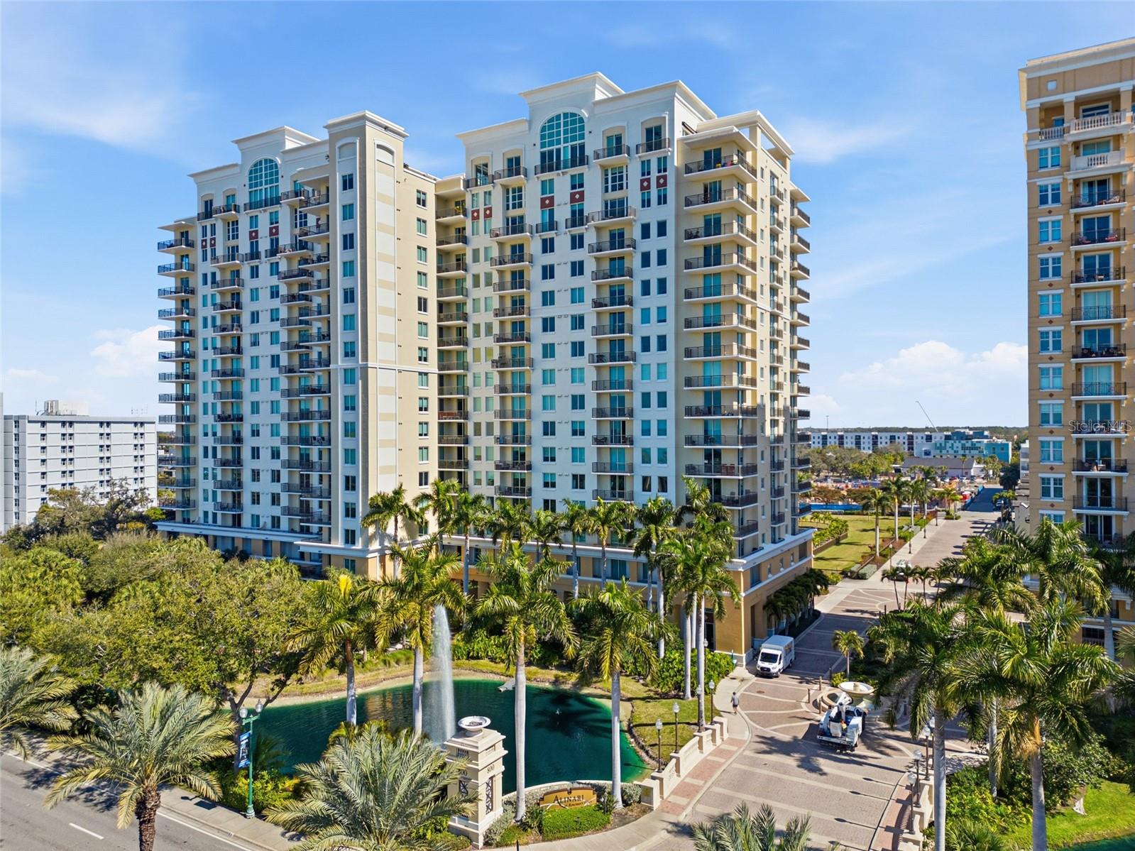 800 N TAMIAMI TRL #1203