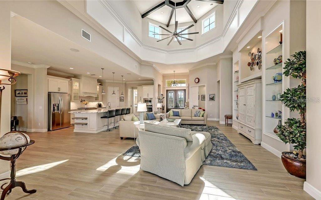 14401 MASTHEAD DR