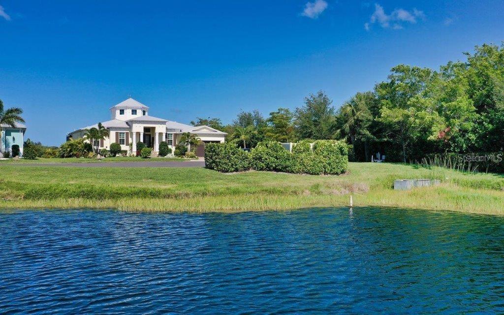 14401 MASTHEAD DR