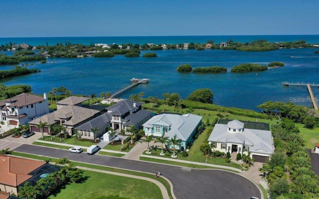 14401 MASTHEAD DR