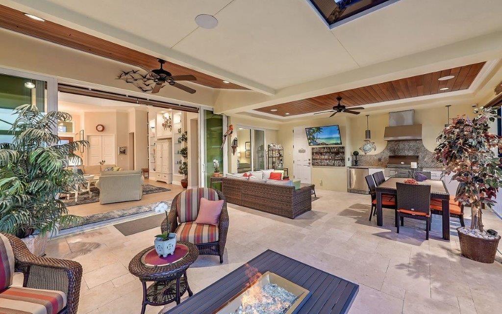 14401 MASTHEAD DR