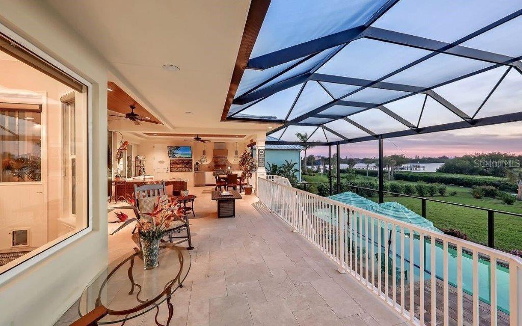 14401 MASTHEAD DR