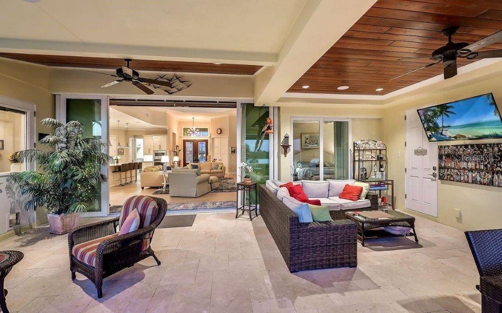 14401 MASTHEAD DR