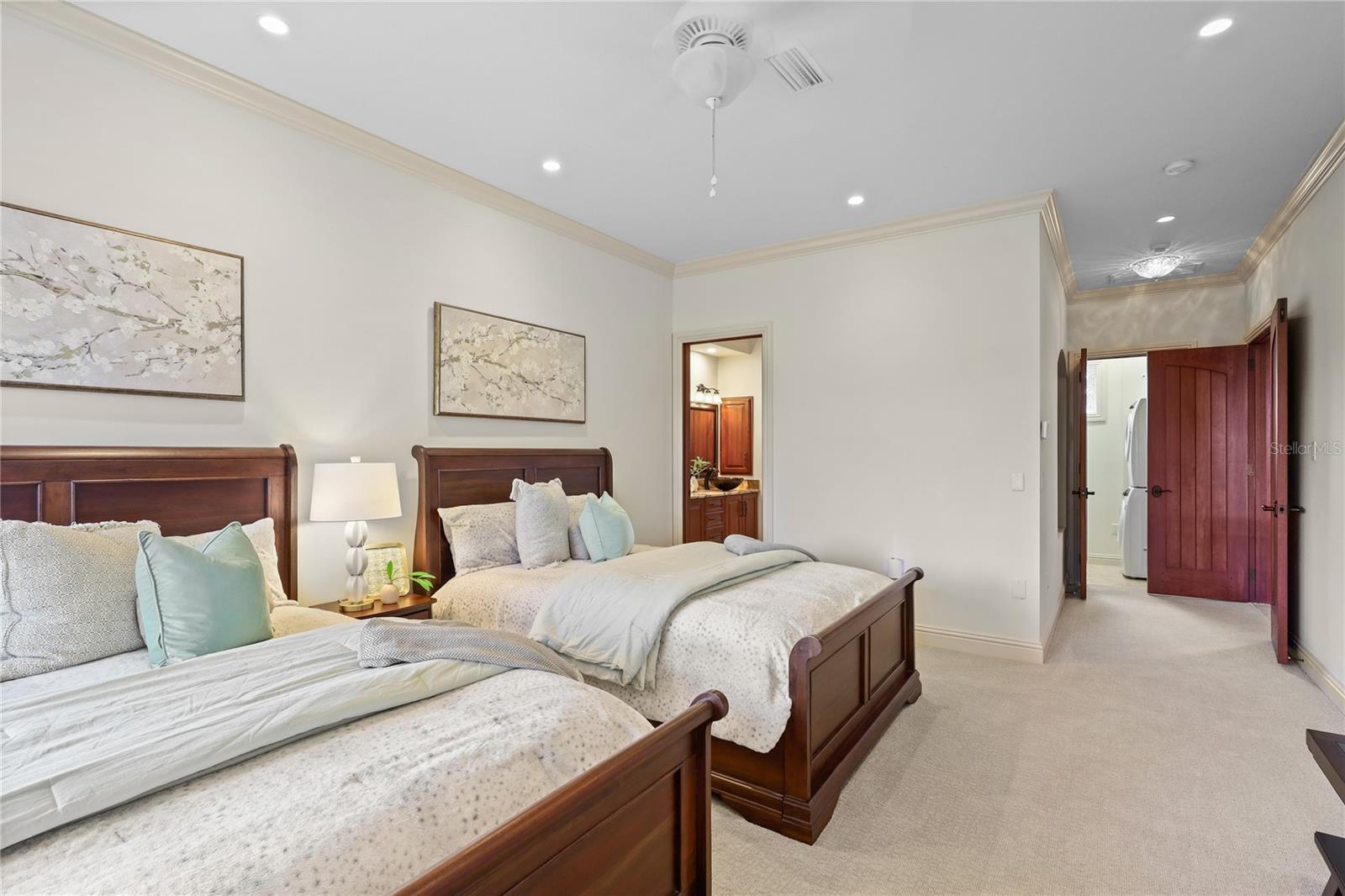 7158 HAWKS HARBOR CIR