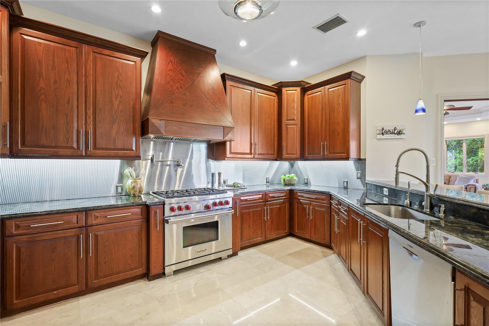 7158 HAWKS HARBOR CIR