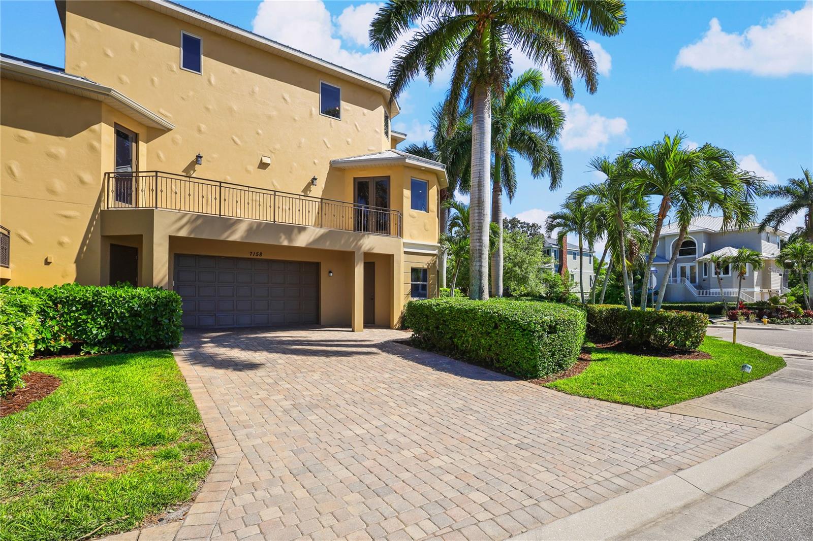 7158 HAWKS HARBOR CIR