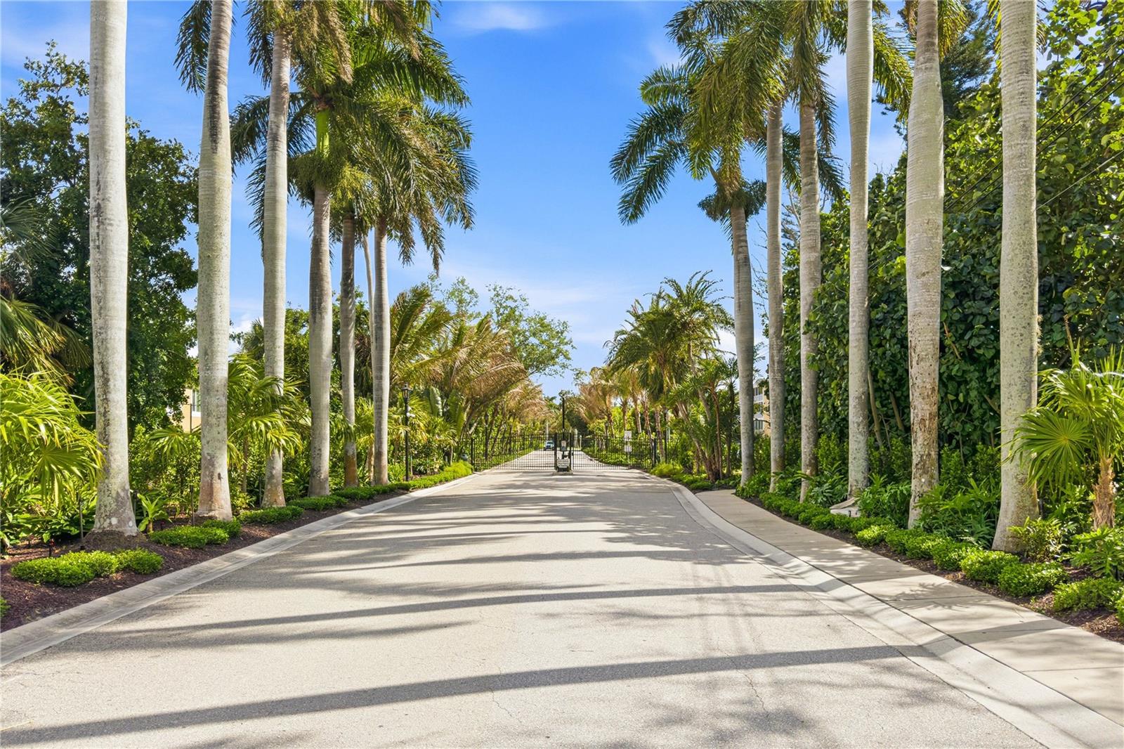 7158 HAWKS HARBOR CIR