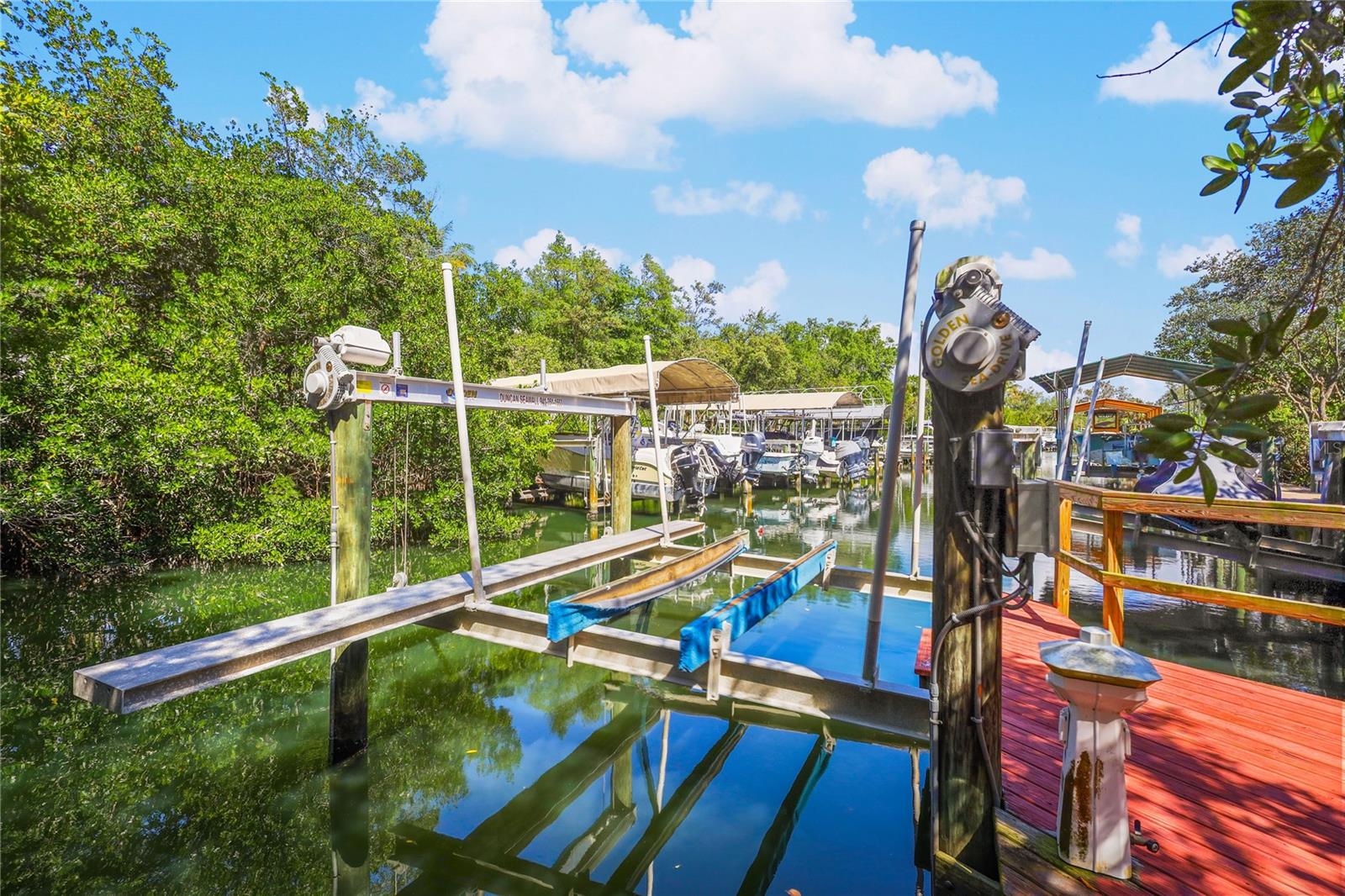 7158 HAWKS HARBOR CIR