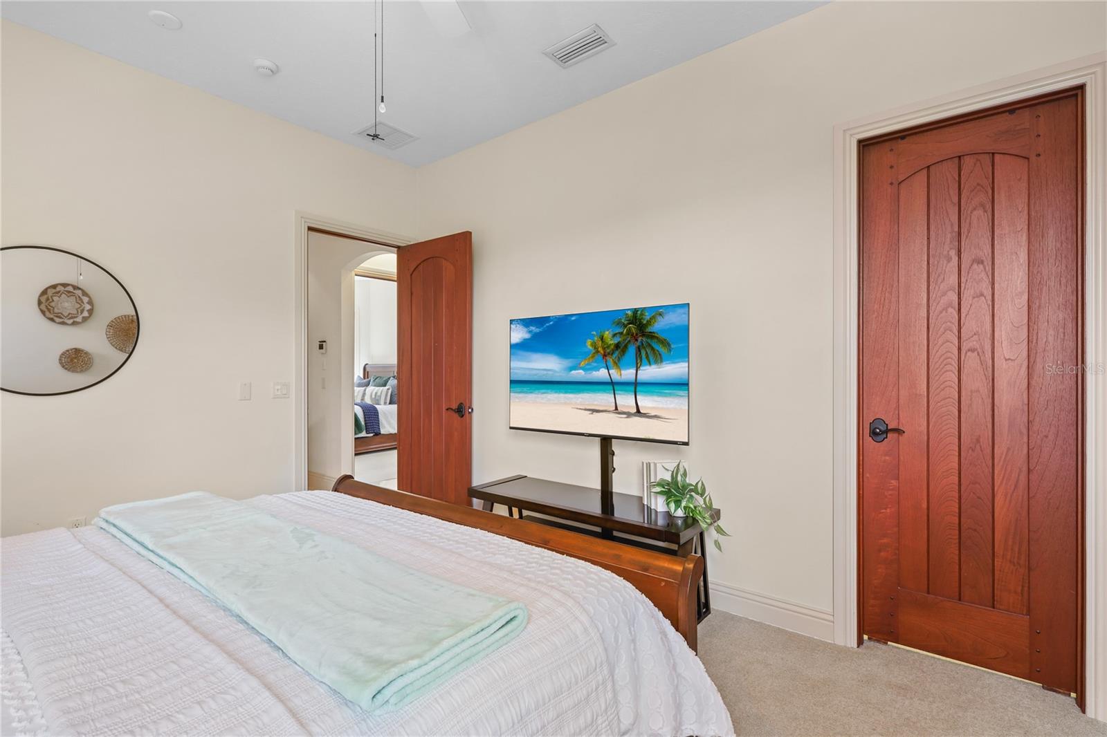 7158 HAWKS HARBOR CIR