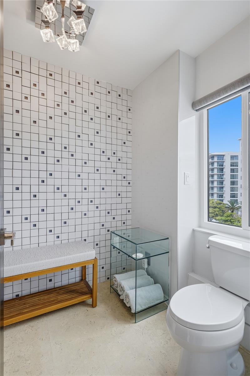 350 GOLDEN GATE PT #51