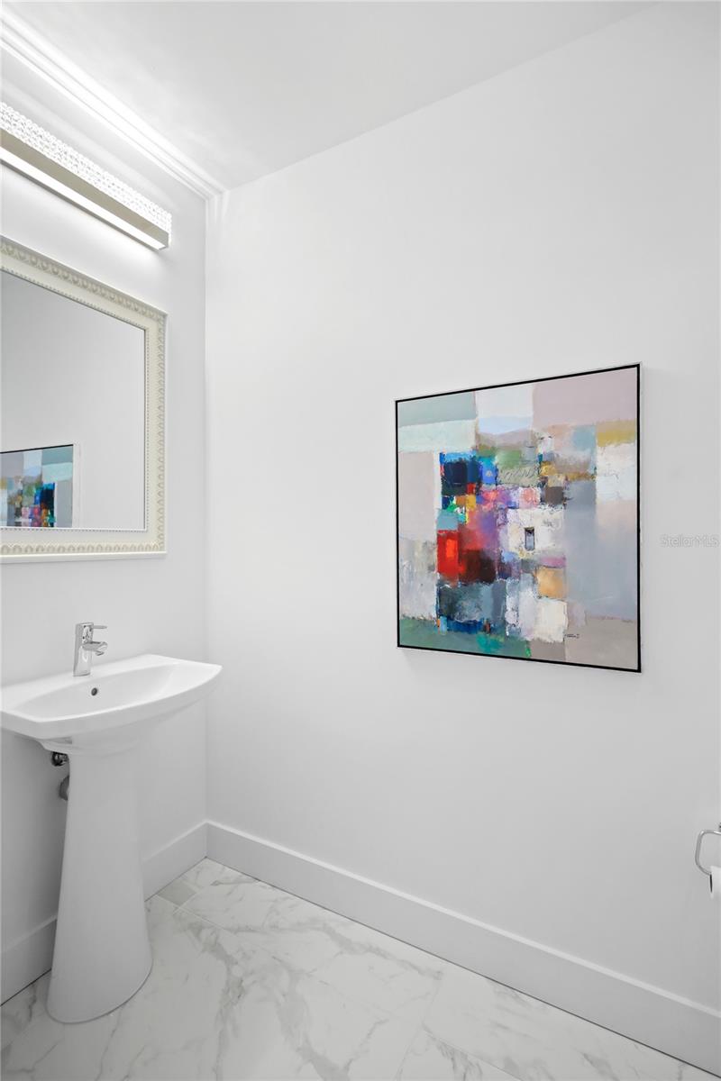 1155 N GULFSTREAM AVE #306