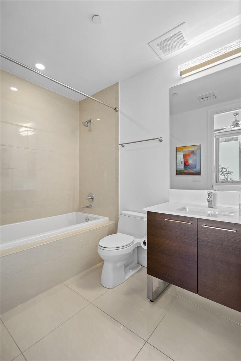 1155 N GULFSTREAM AVE #306