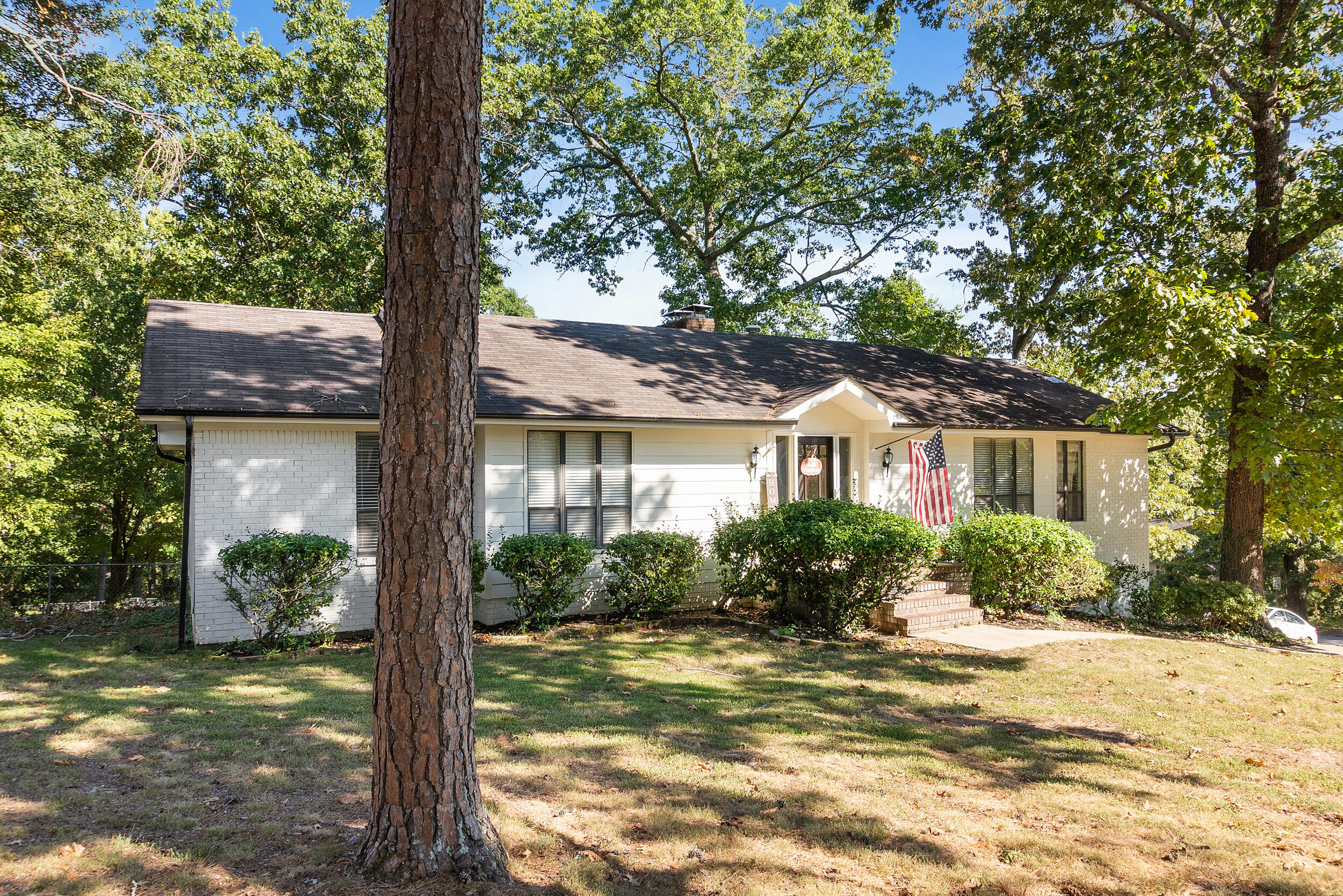 1925 Rock Bluff Road
