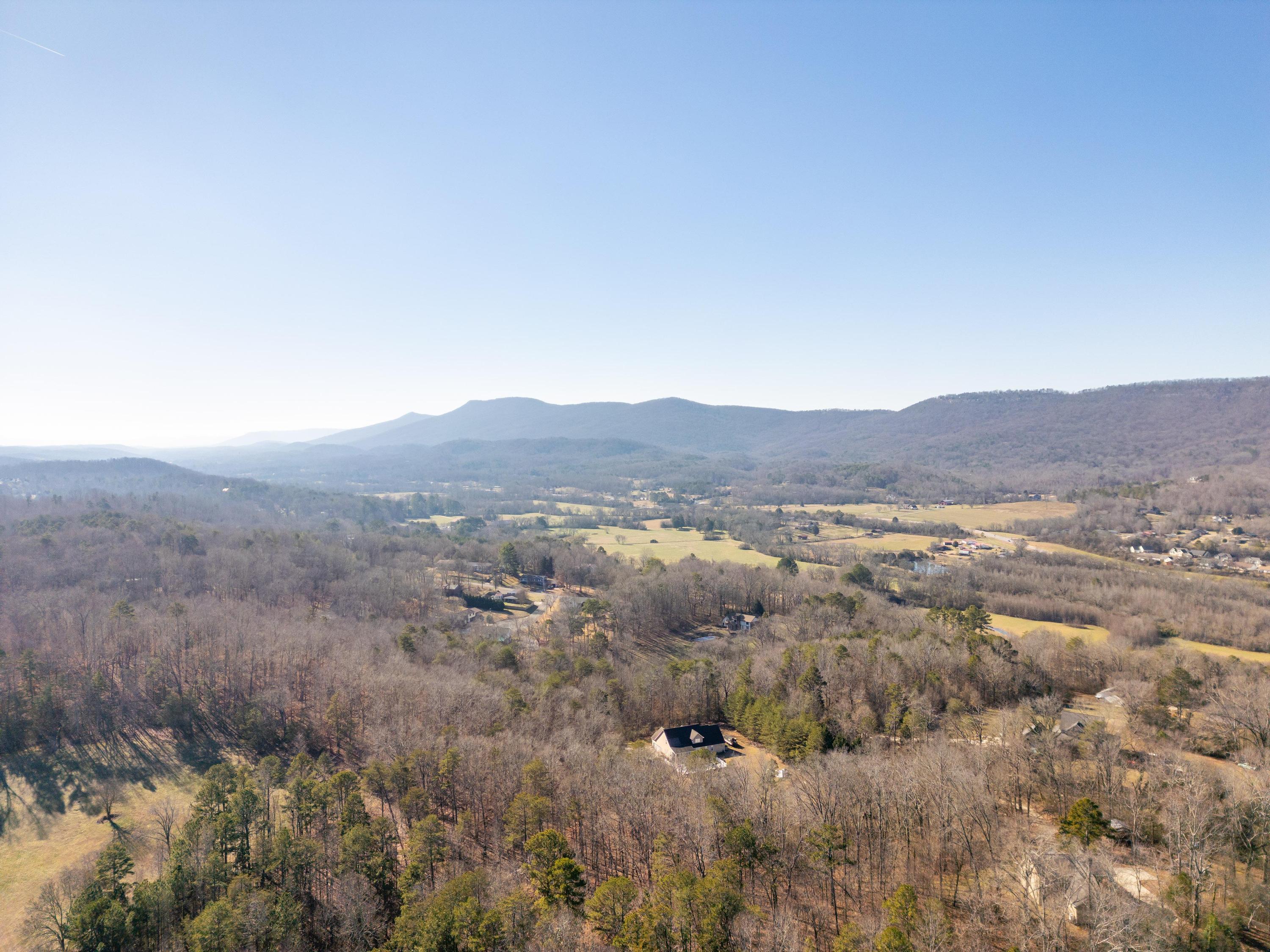 351 W Schmitt Road