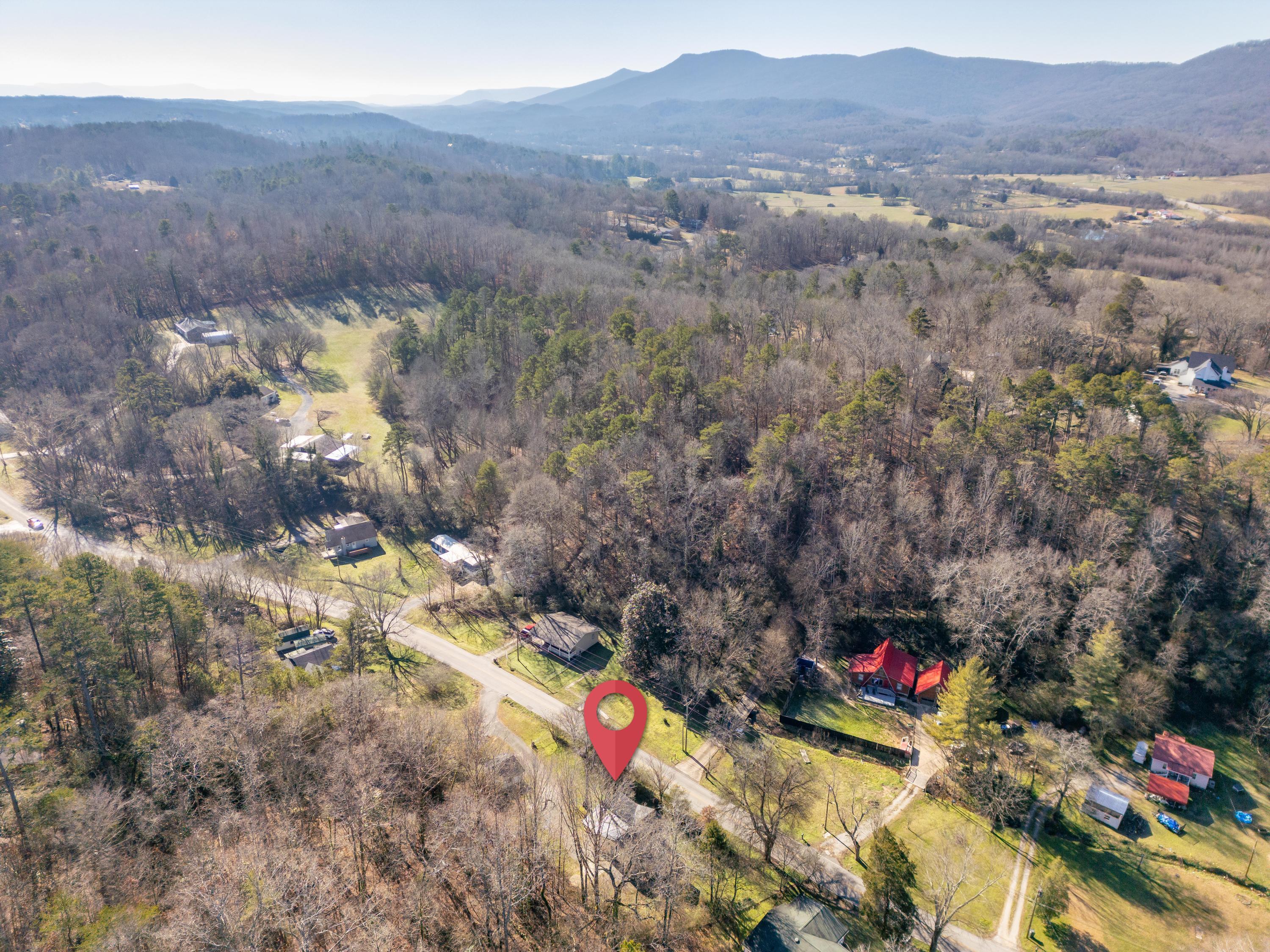 351 W Schmitt Road