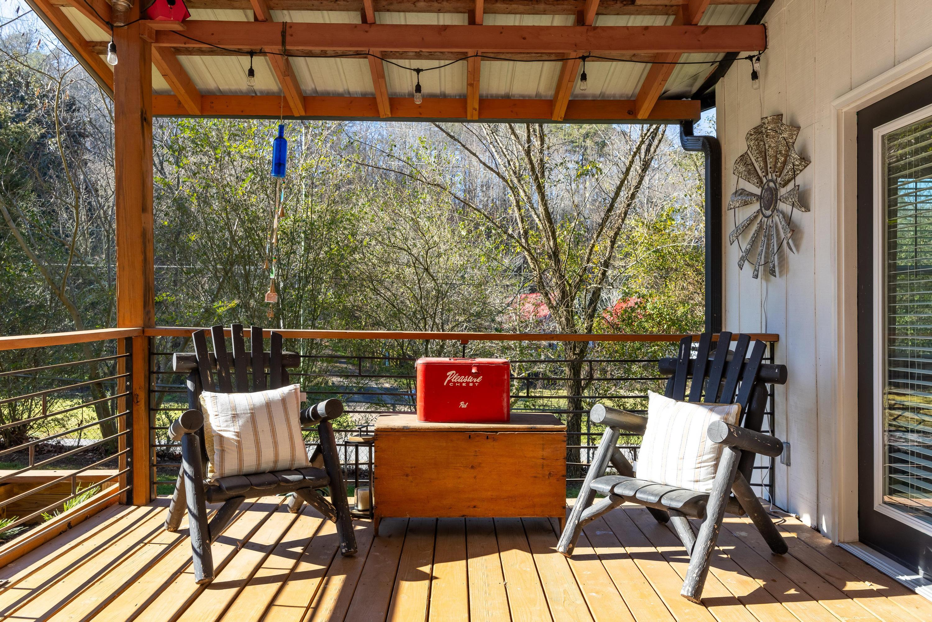 351 W Schmitt Road