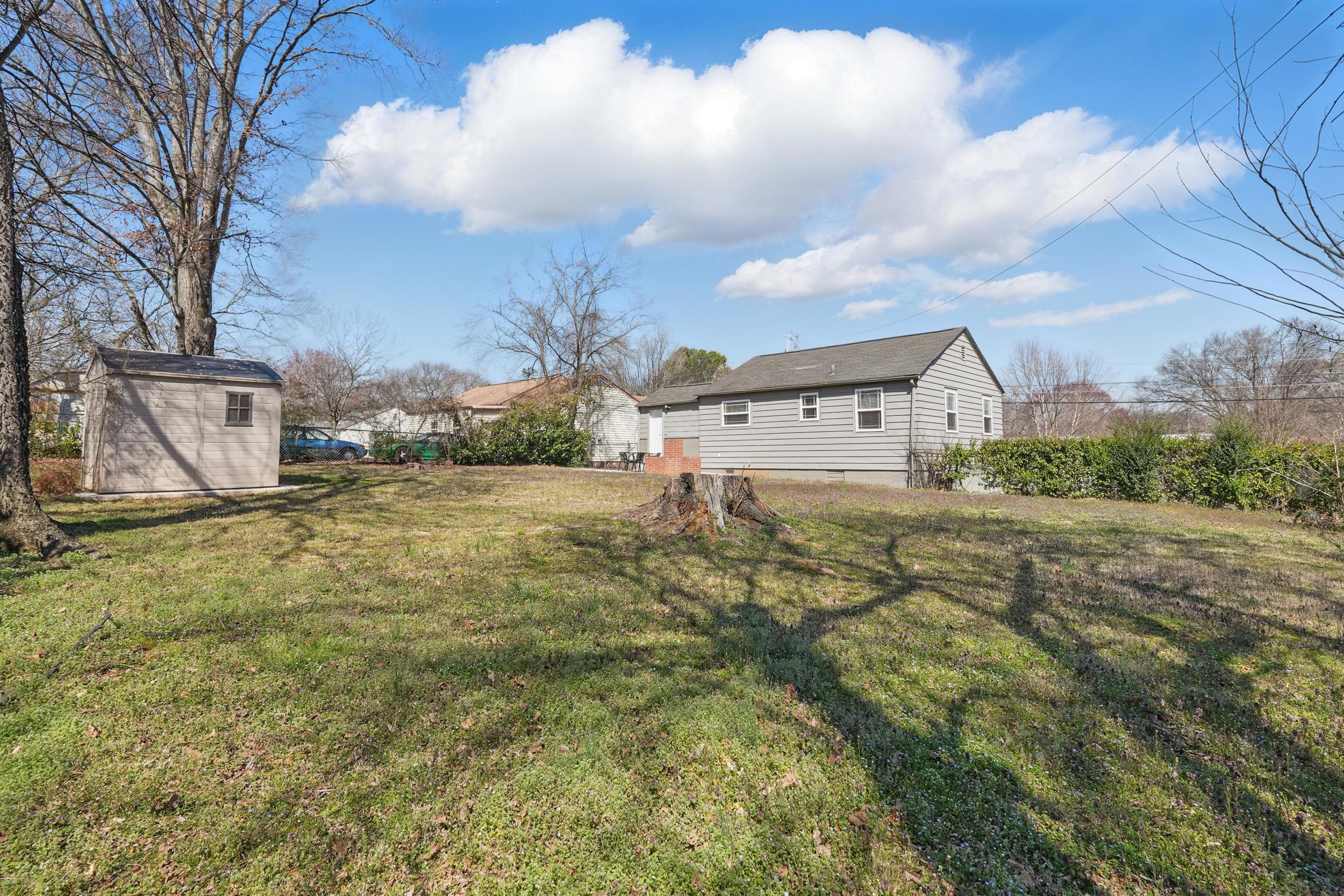1708 Strawberry Lane
