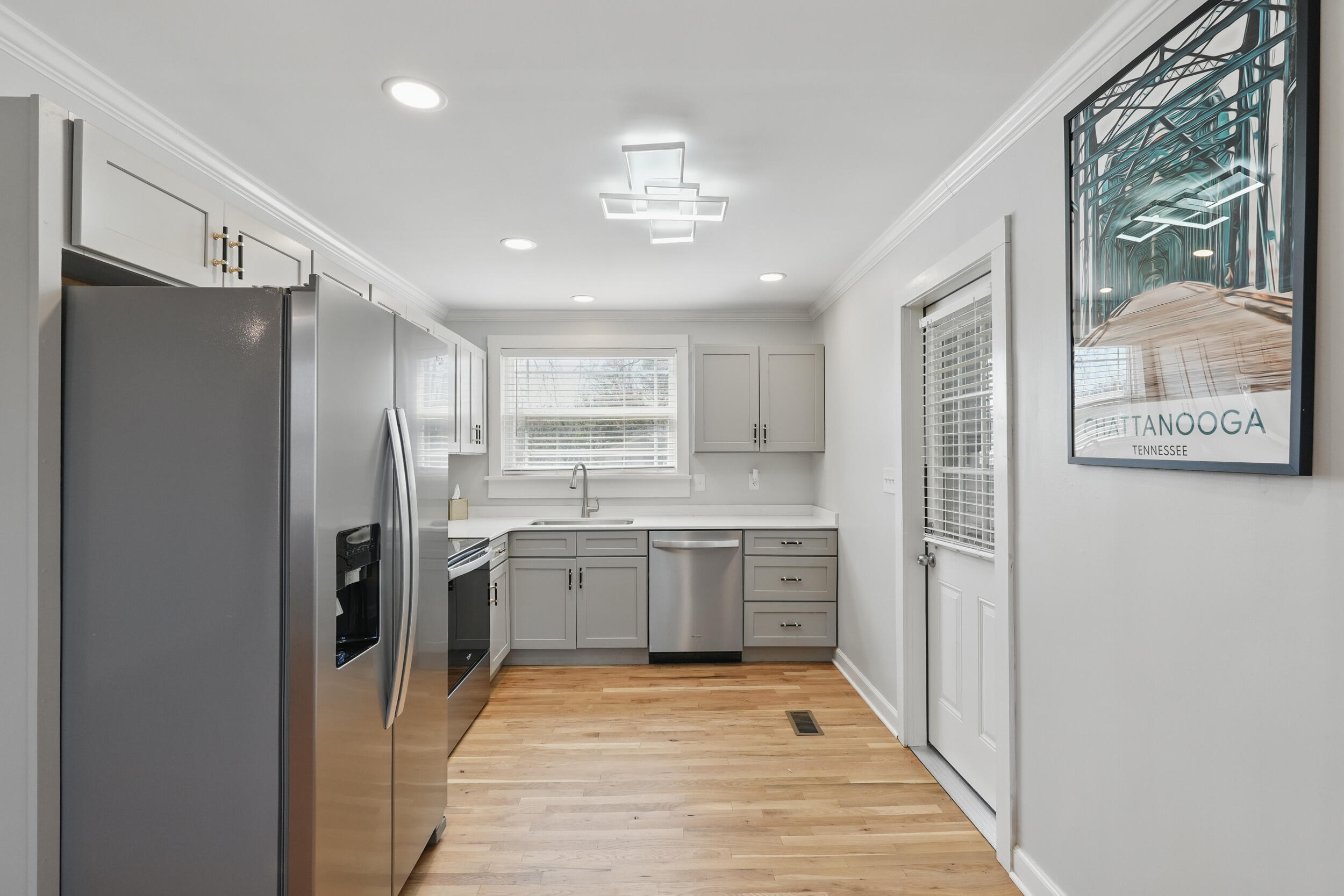 1708 Strawberry Lane