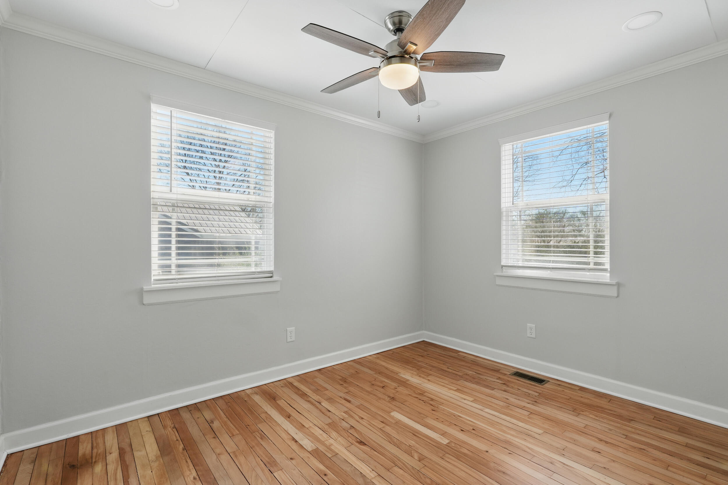 1708 Strawberry Lane