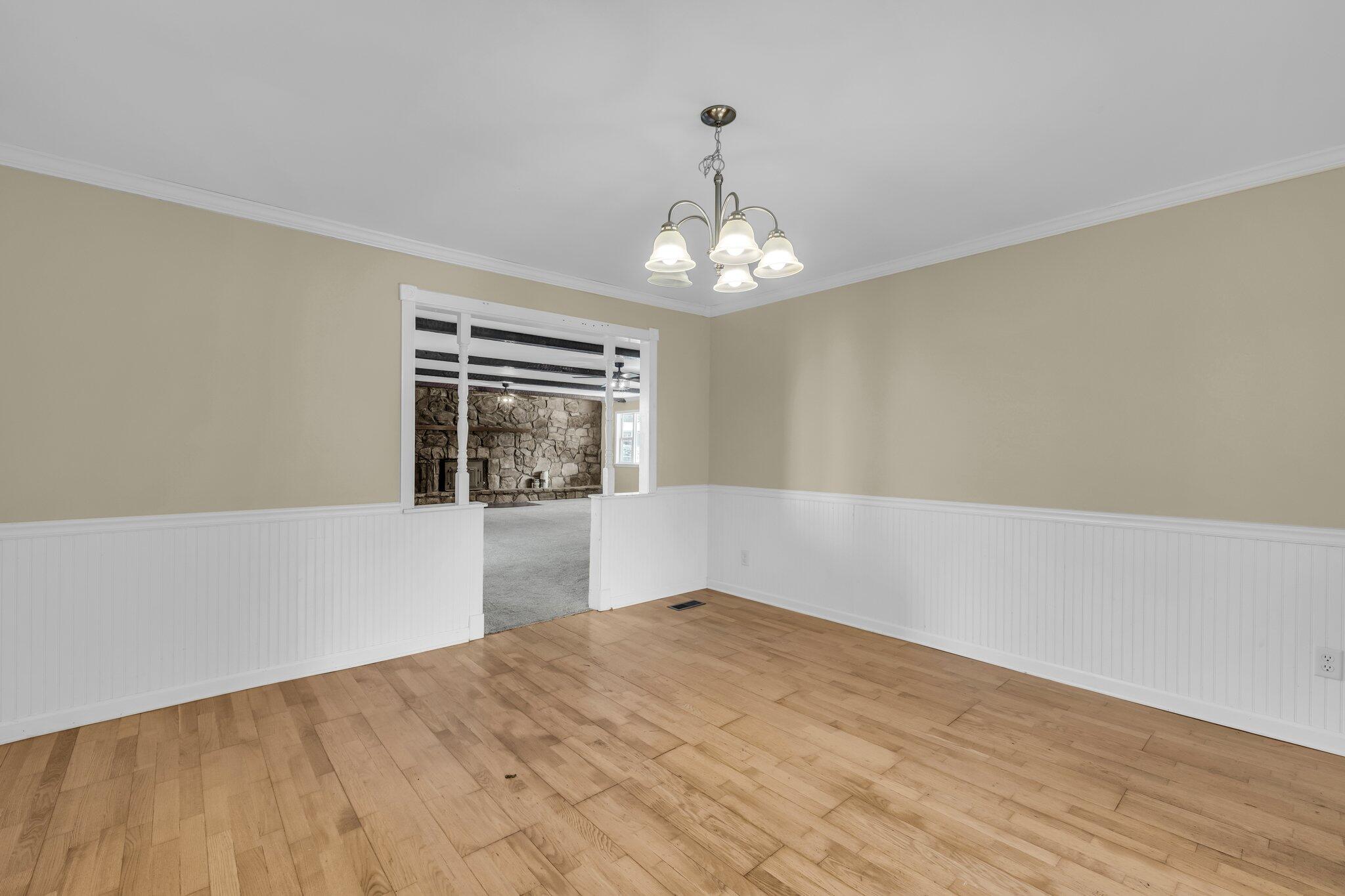 132 Meadowview Lane