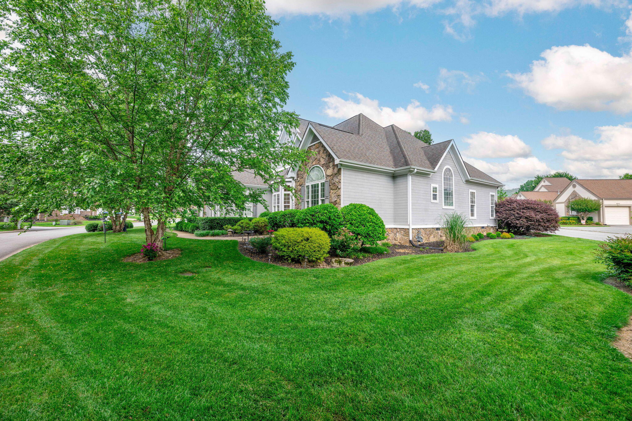 902 Cattails Drive