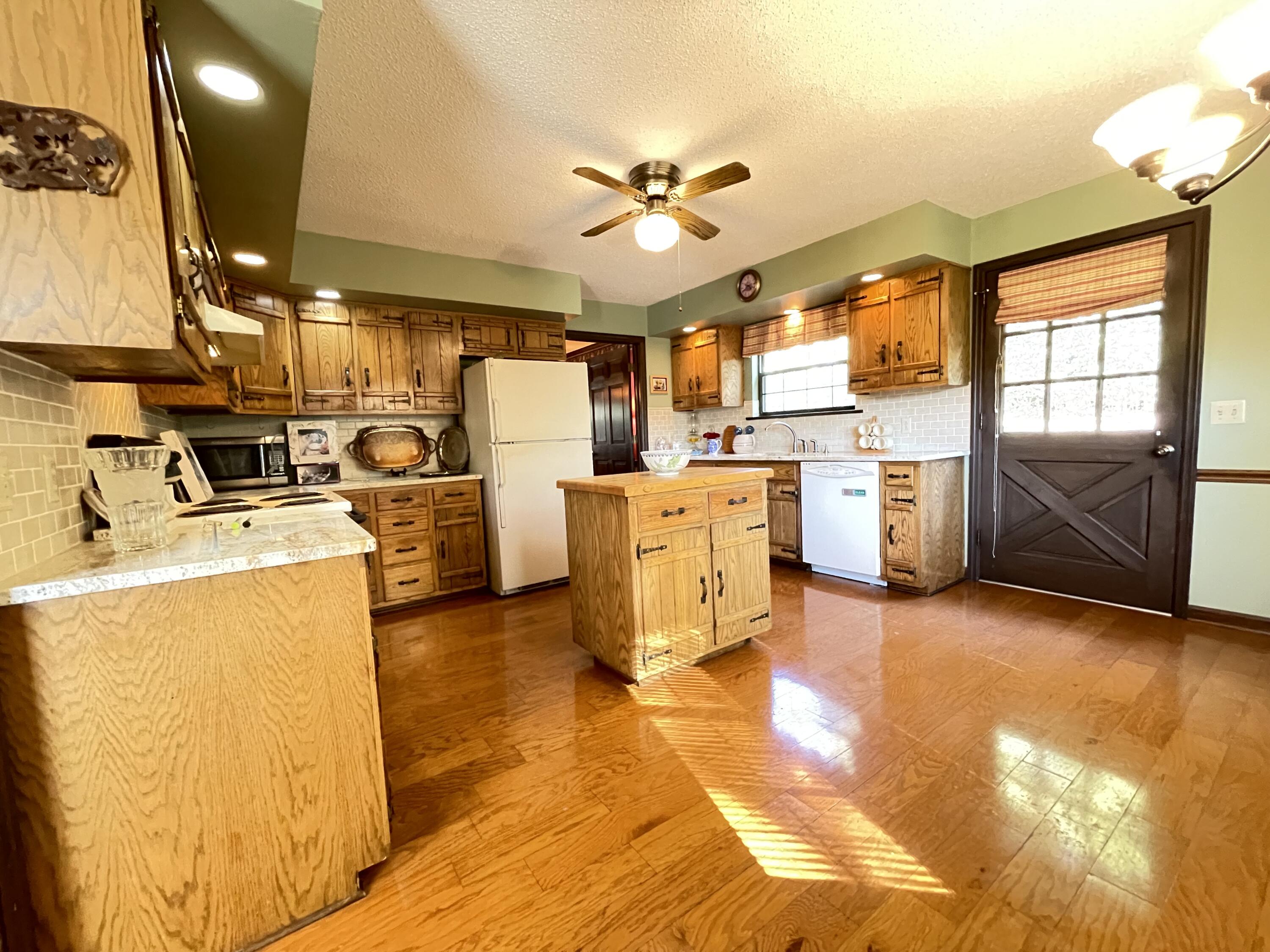 808 Fox Chase Lane