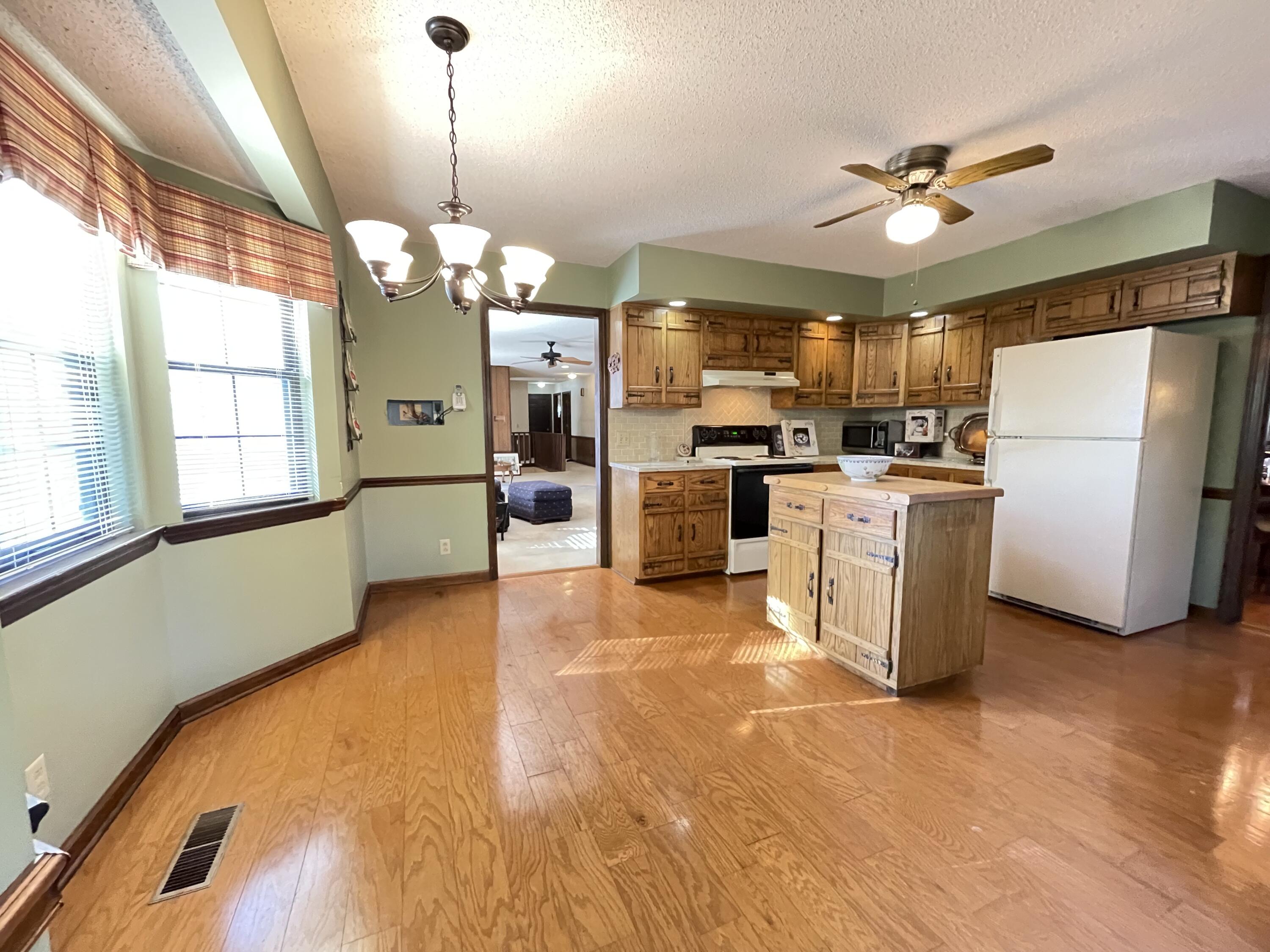 808 Fox Chase Lane