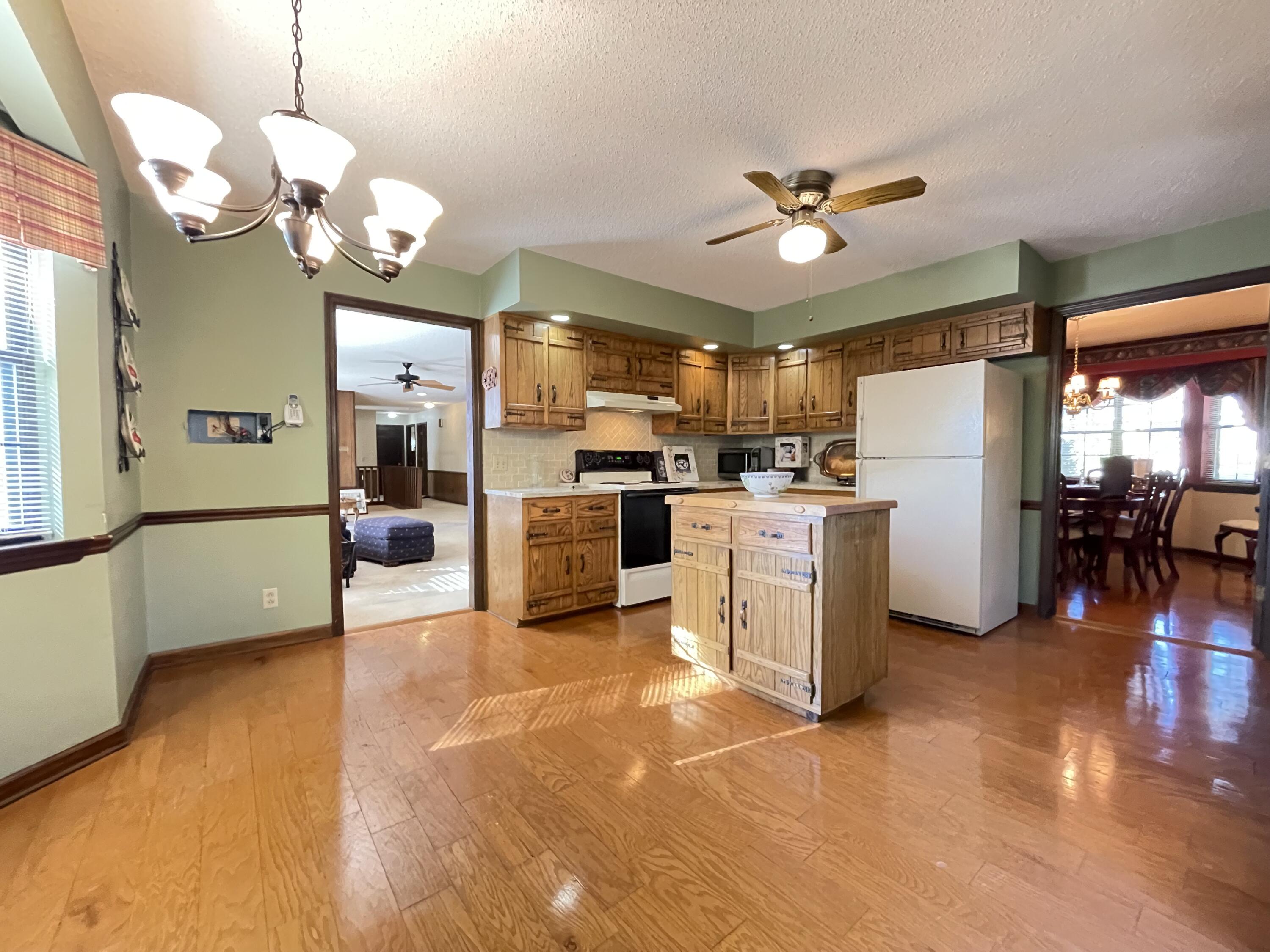 808 Fox Chase Lane