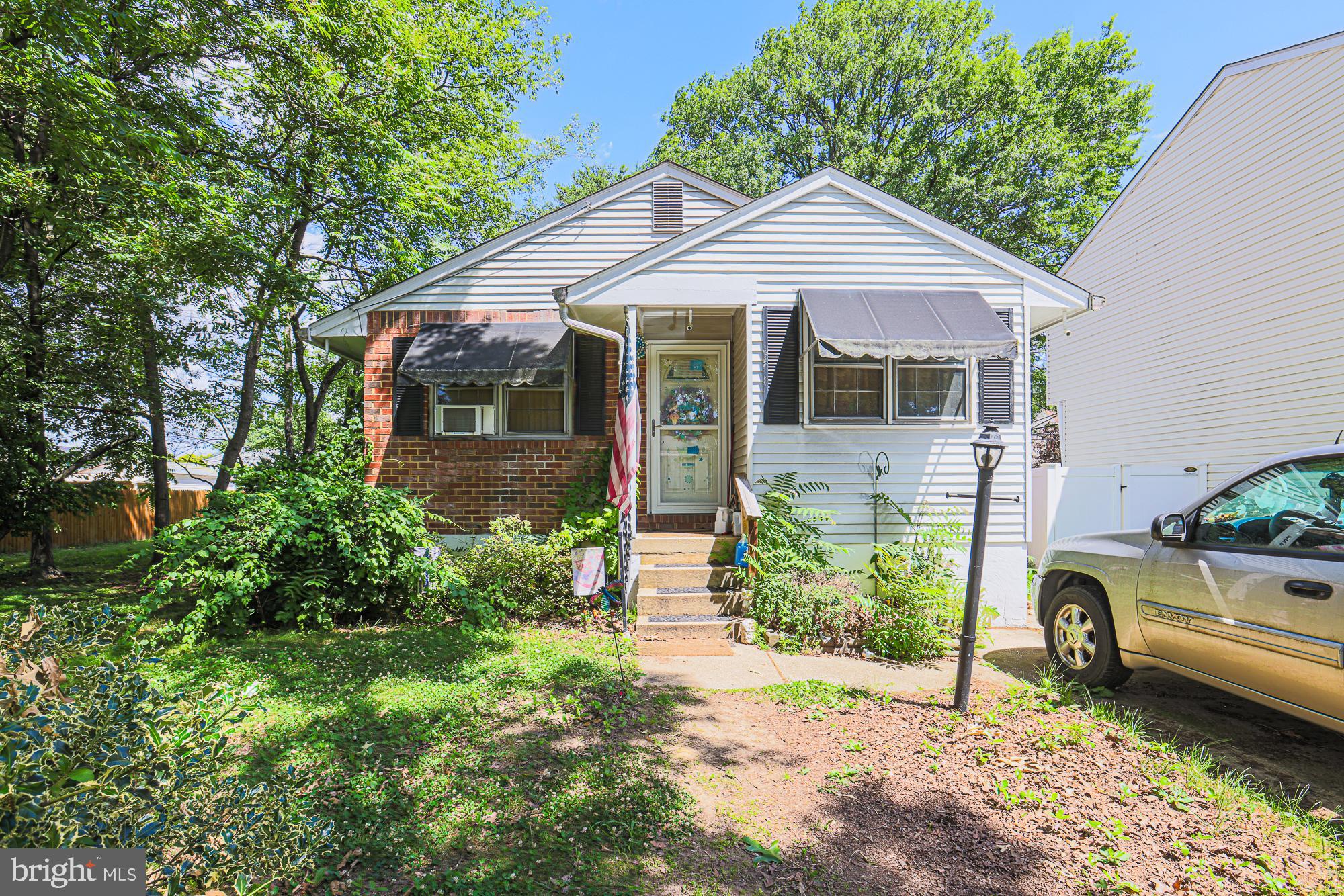 324 Thelma Ave