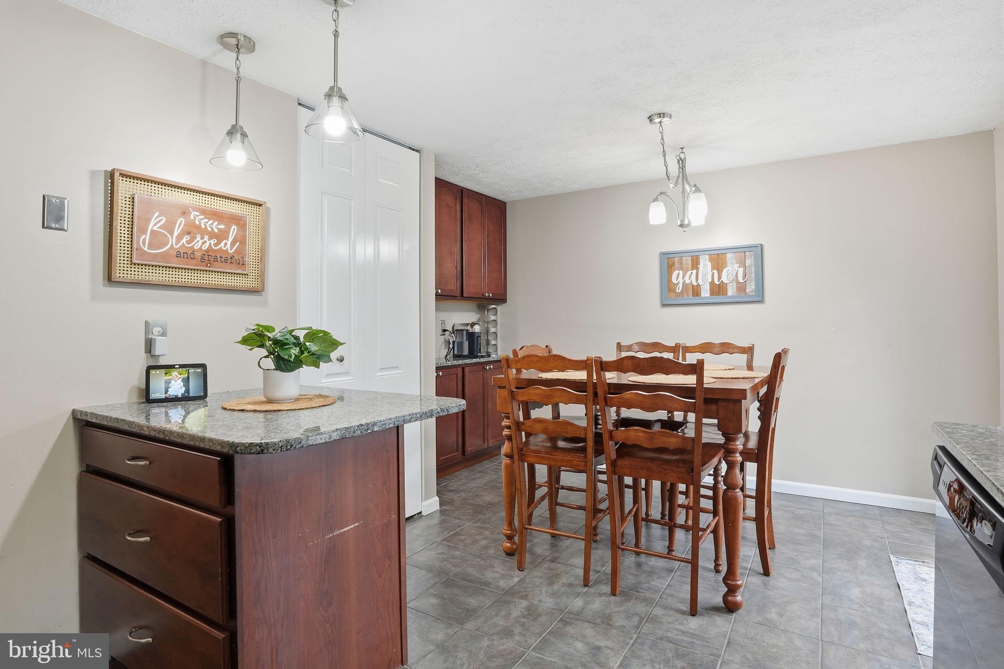 7887 MANSION HOUSE CROSSING