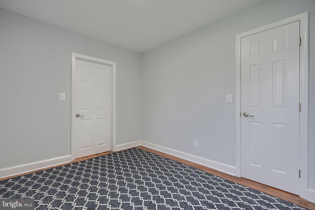 LINTHICUM HEIGHTS
