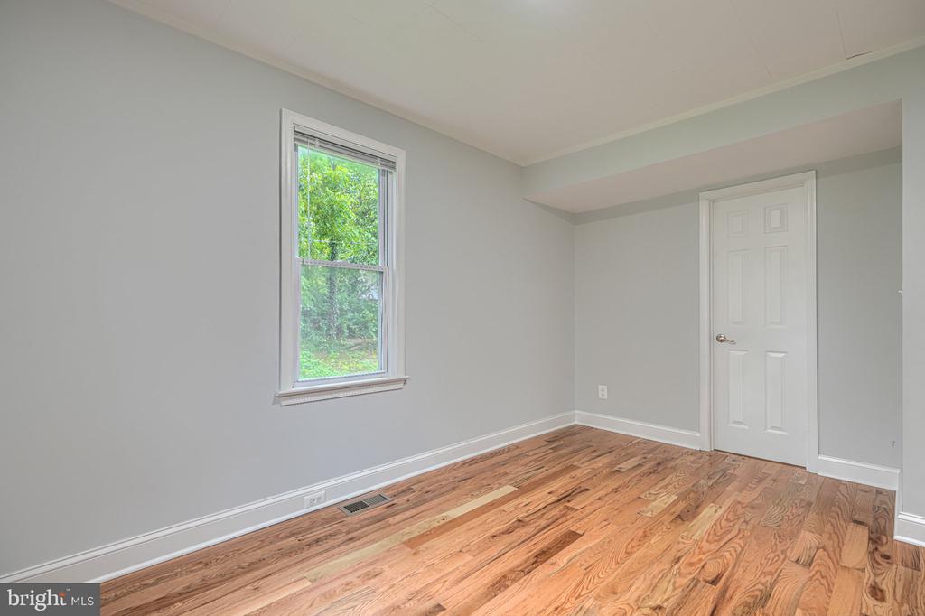 LINTHICUM HEIGHTS