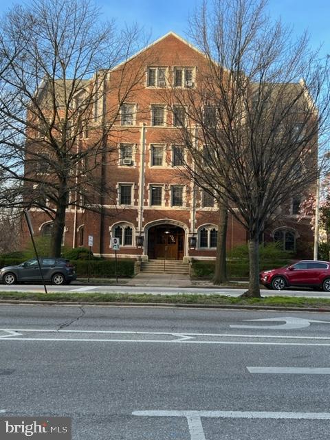 501 W University PARKWAY Unit: C2
