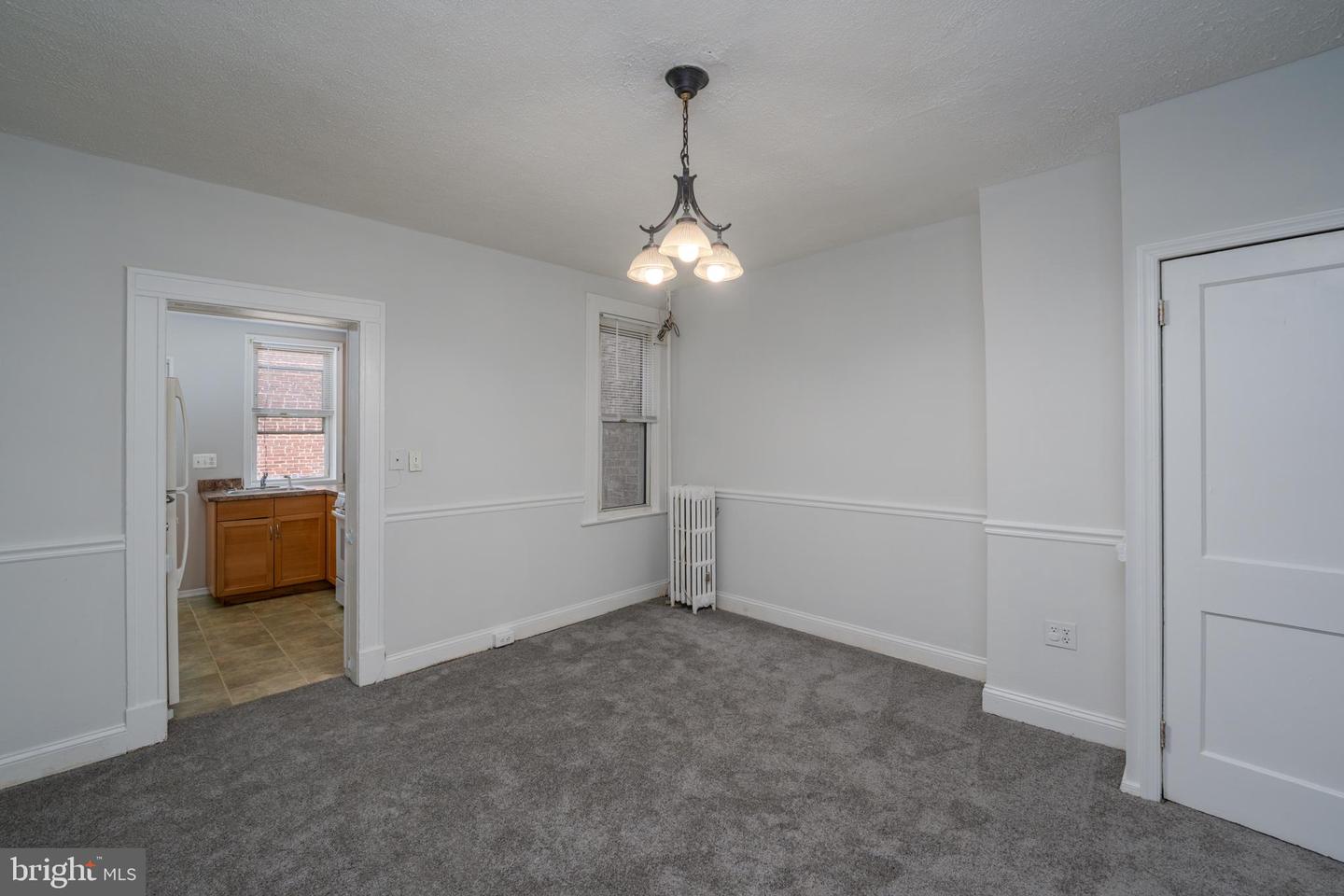 1637 SPENCE STREET