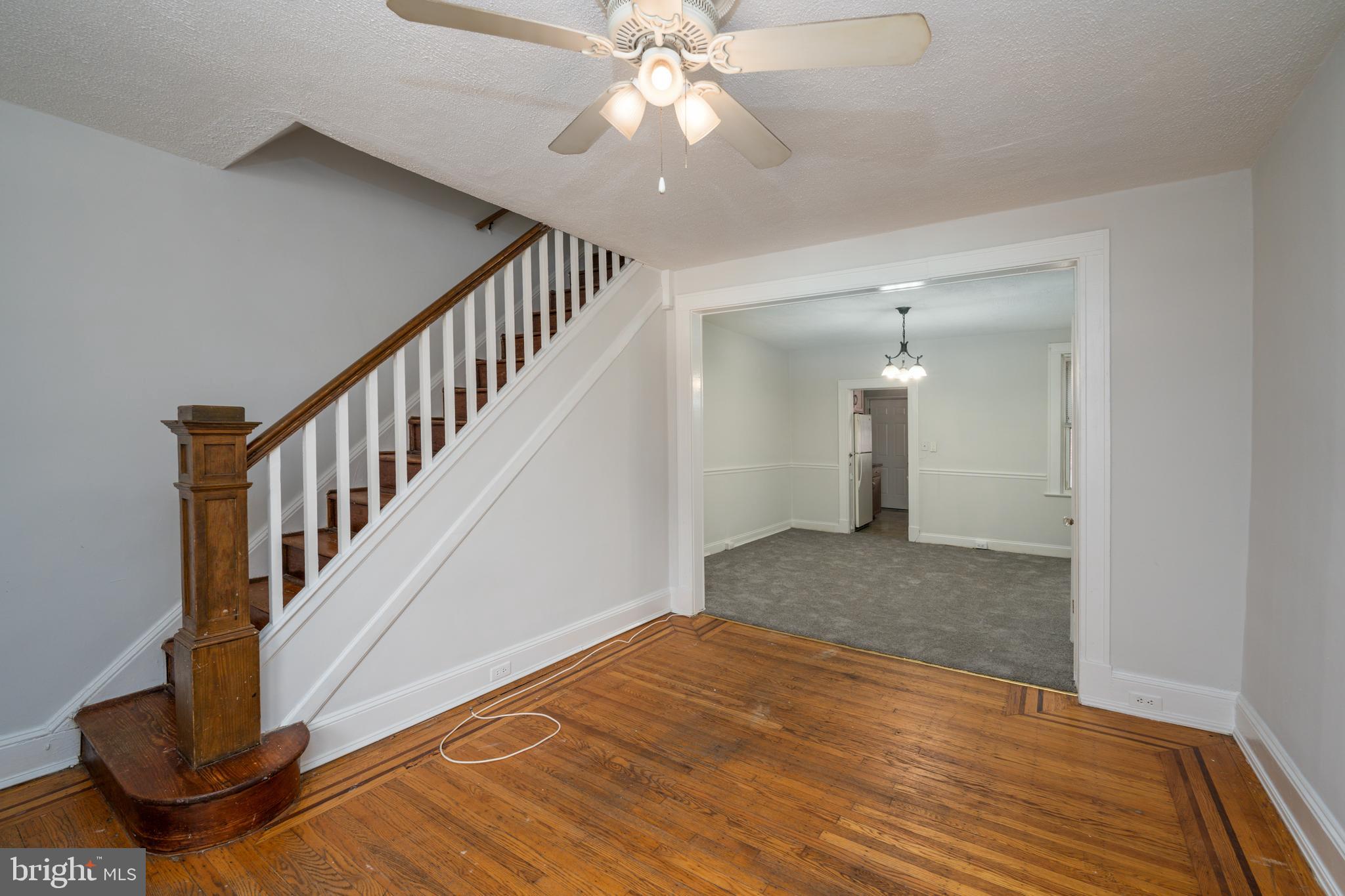 1637 SPENCE STREET