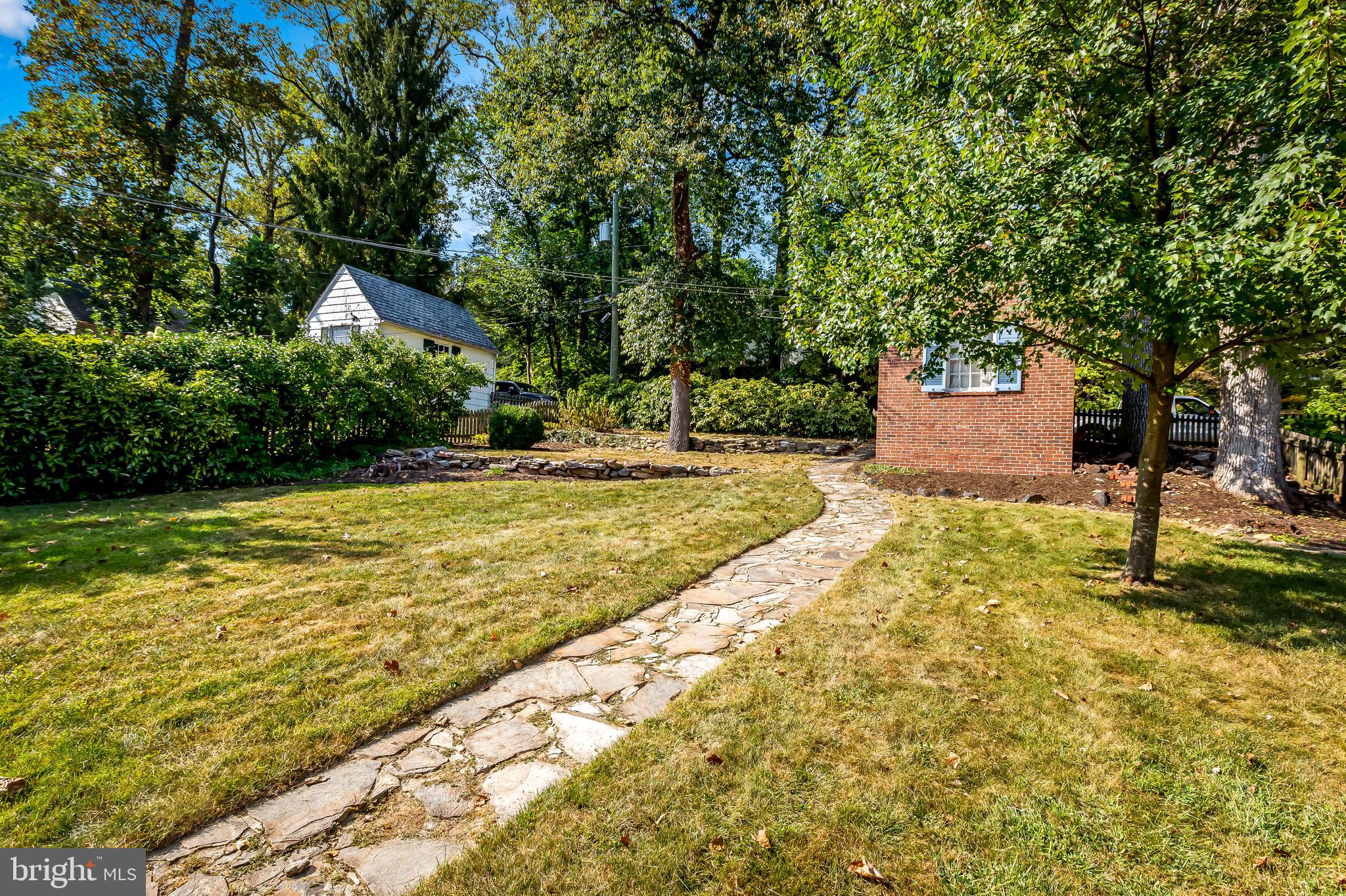 328 Tunbridge ROAD