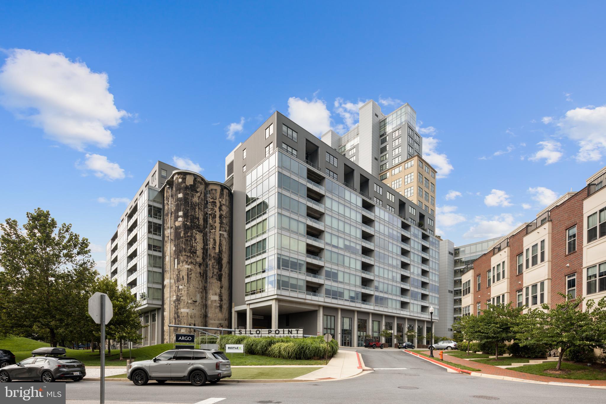 1200 Steuart STREET Unit: 327