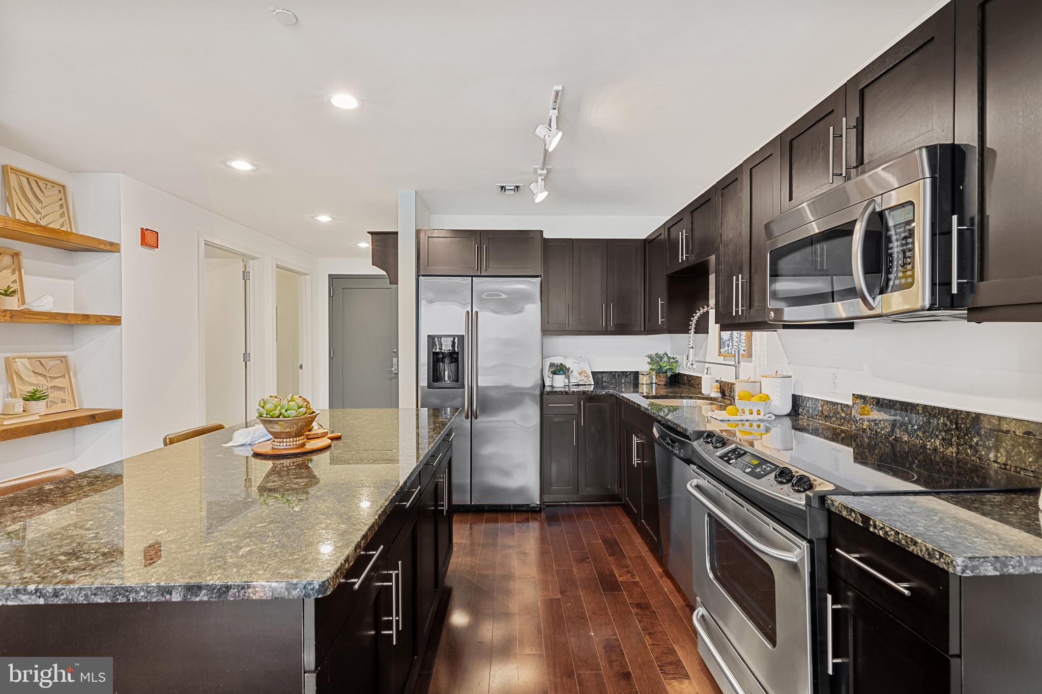 1200 Steuart STREET Unit: 327