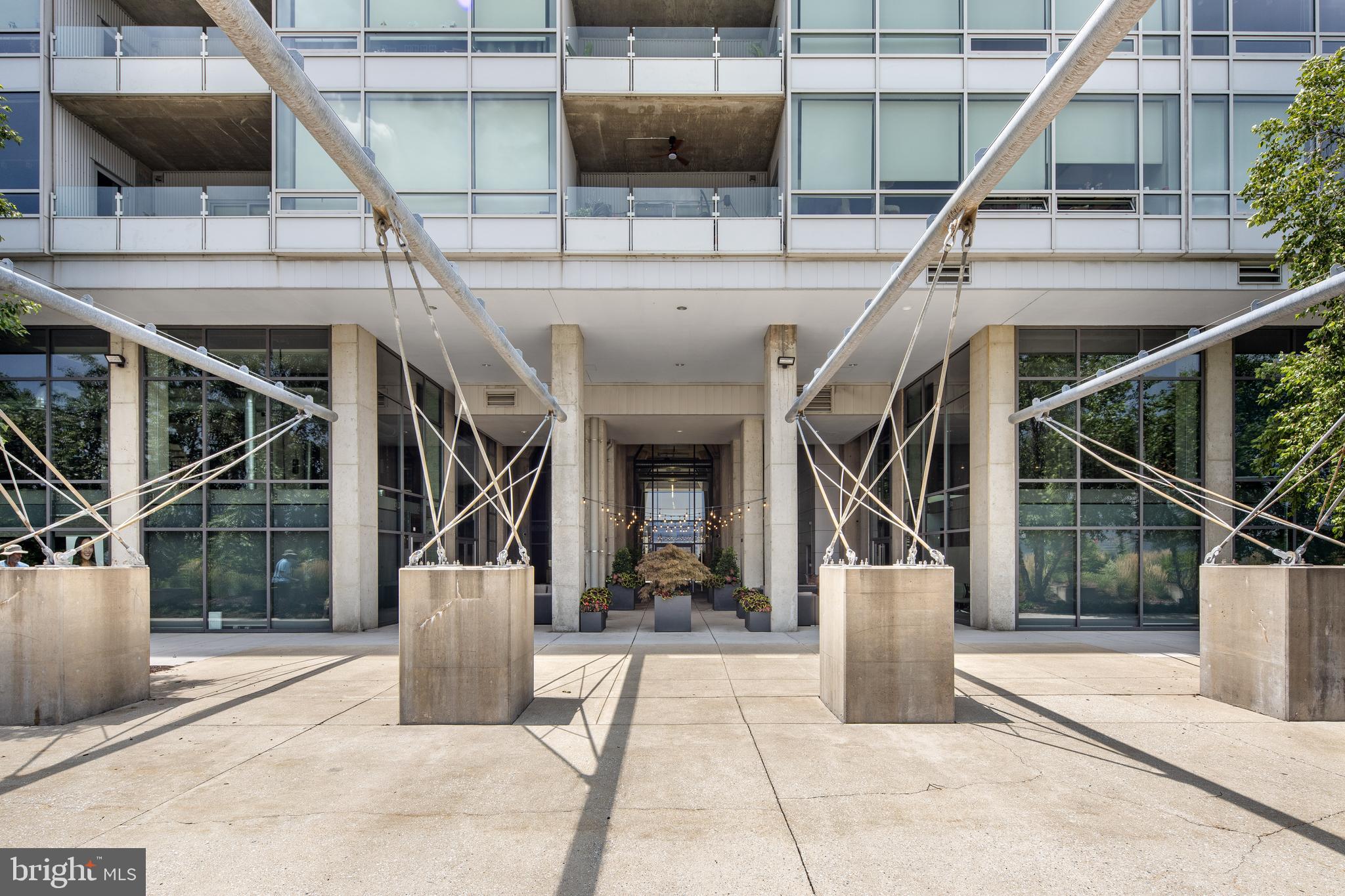1200 Steuart STREET Unit: 327