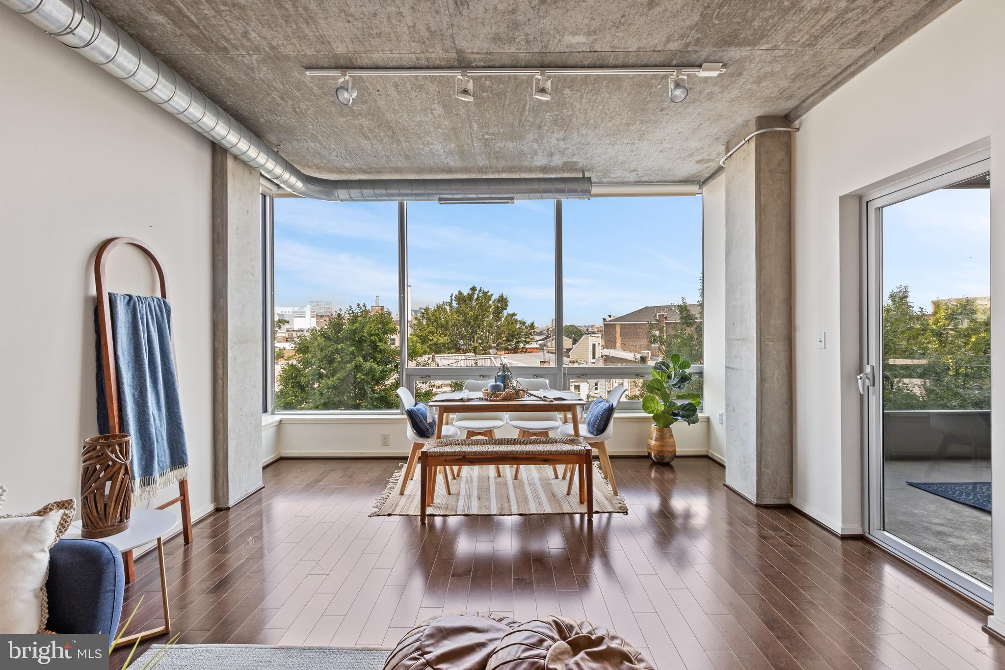 1200 Steuart STREET Unit: 327