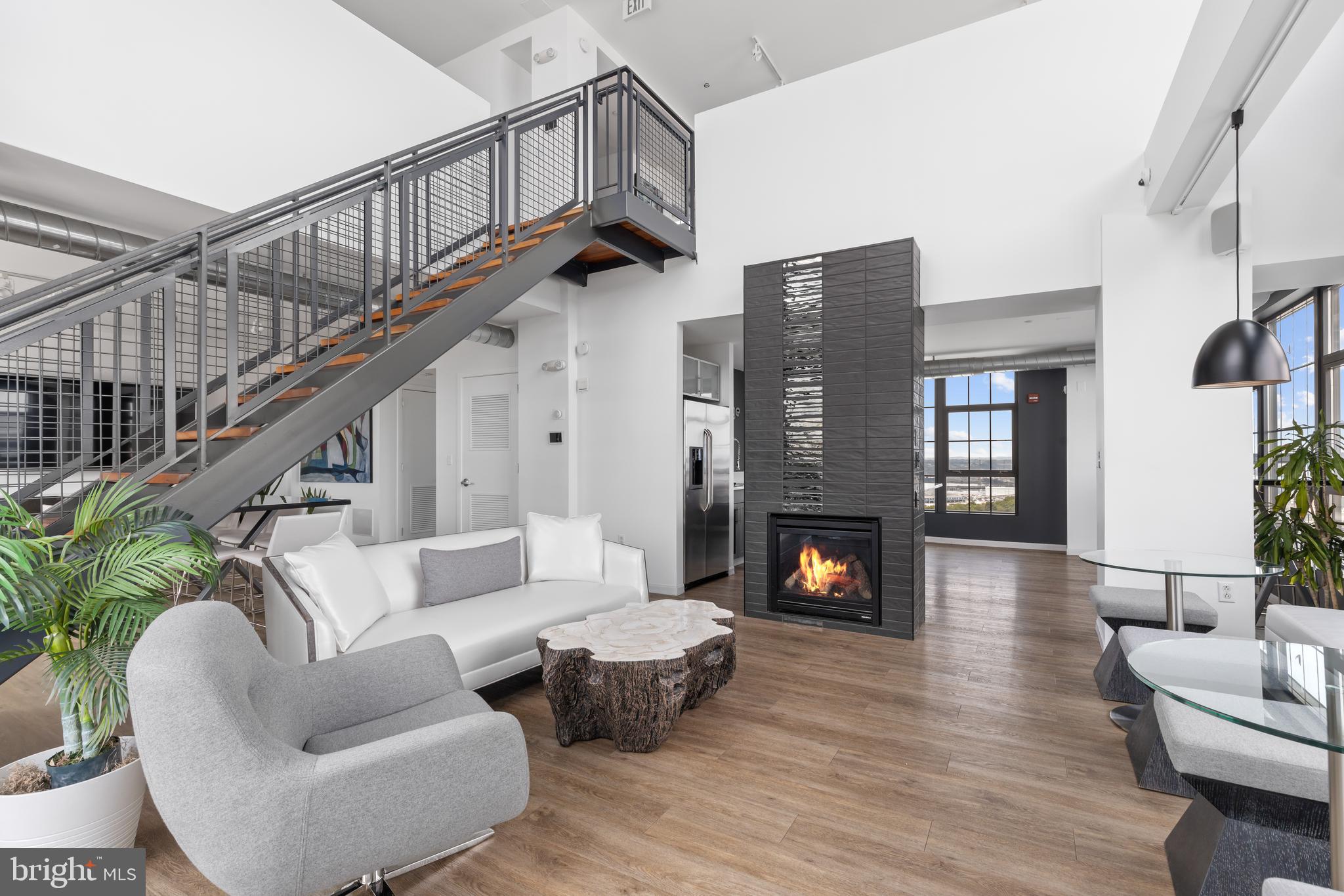 1200 Steuart STREET Unit: 327