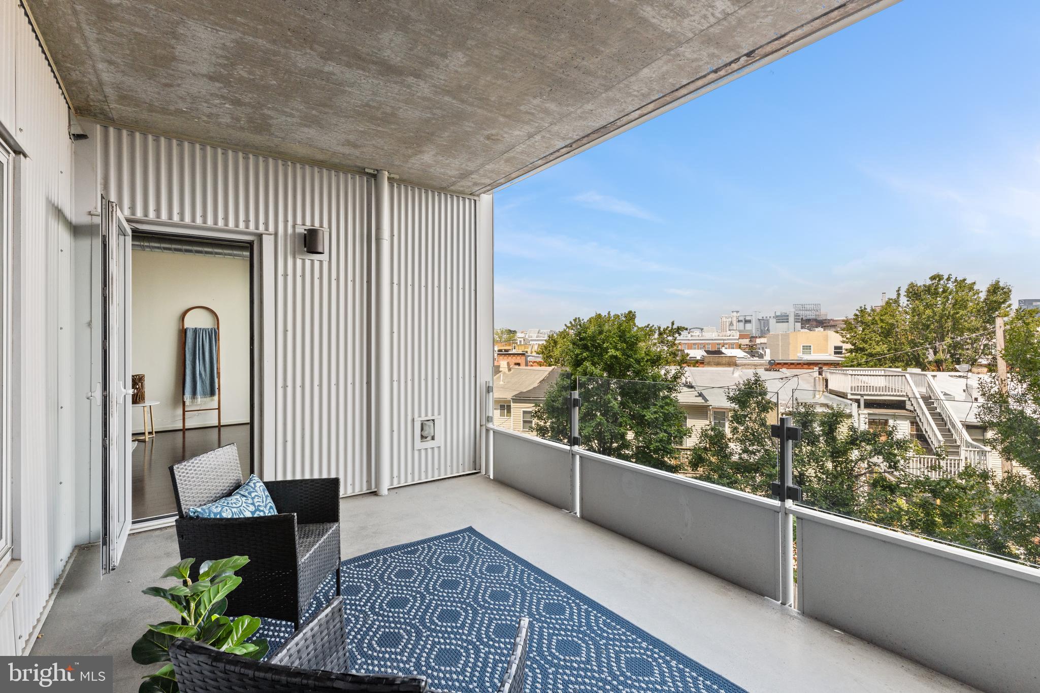 1200 Steuart STREET Unit: 327