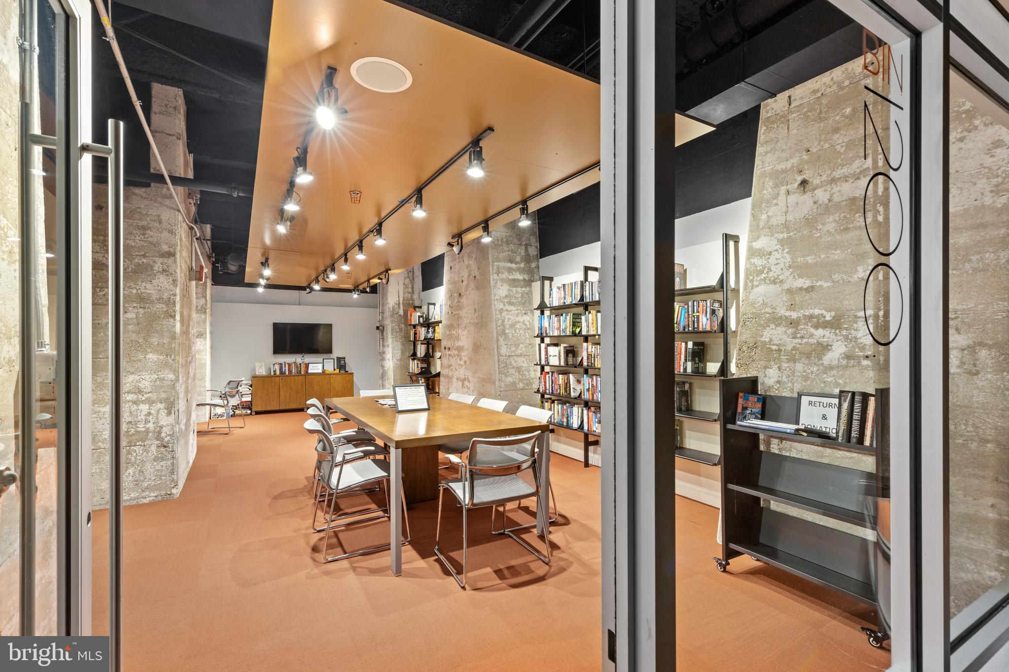 1200 Steuart STREET Unit: 327