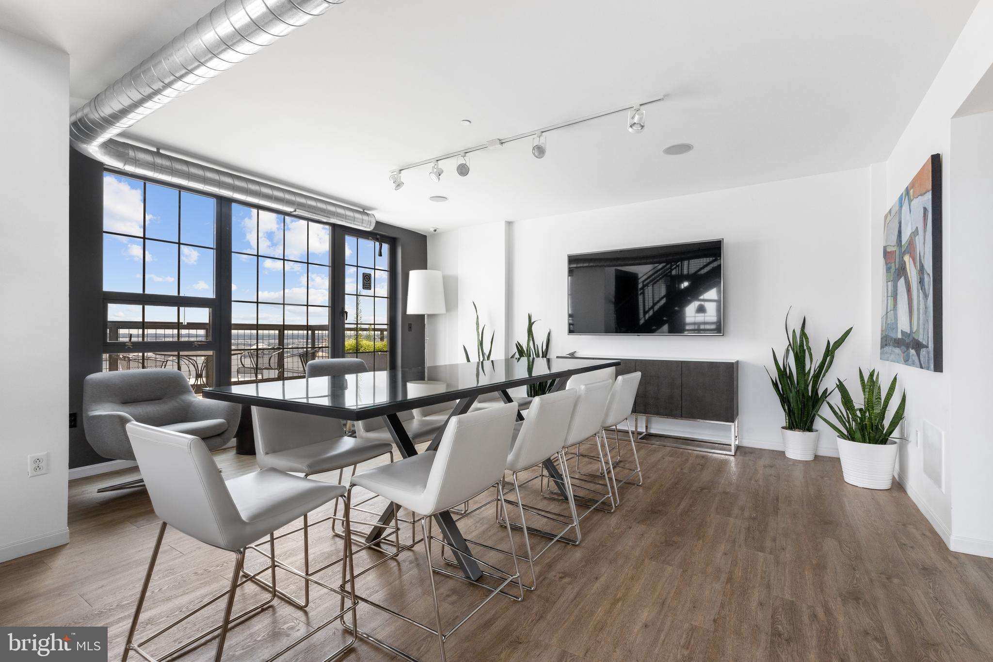 1200 Steuart STREET Unit: 327