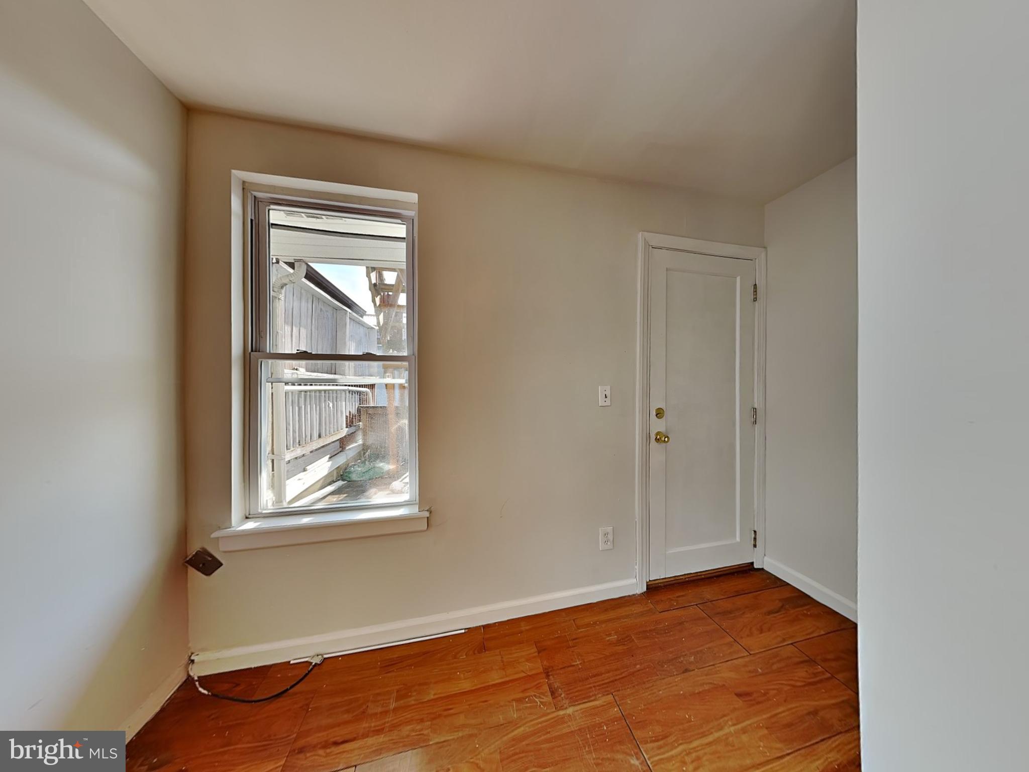 2519 Fleet STREET
